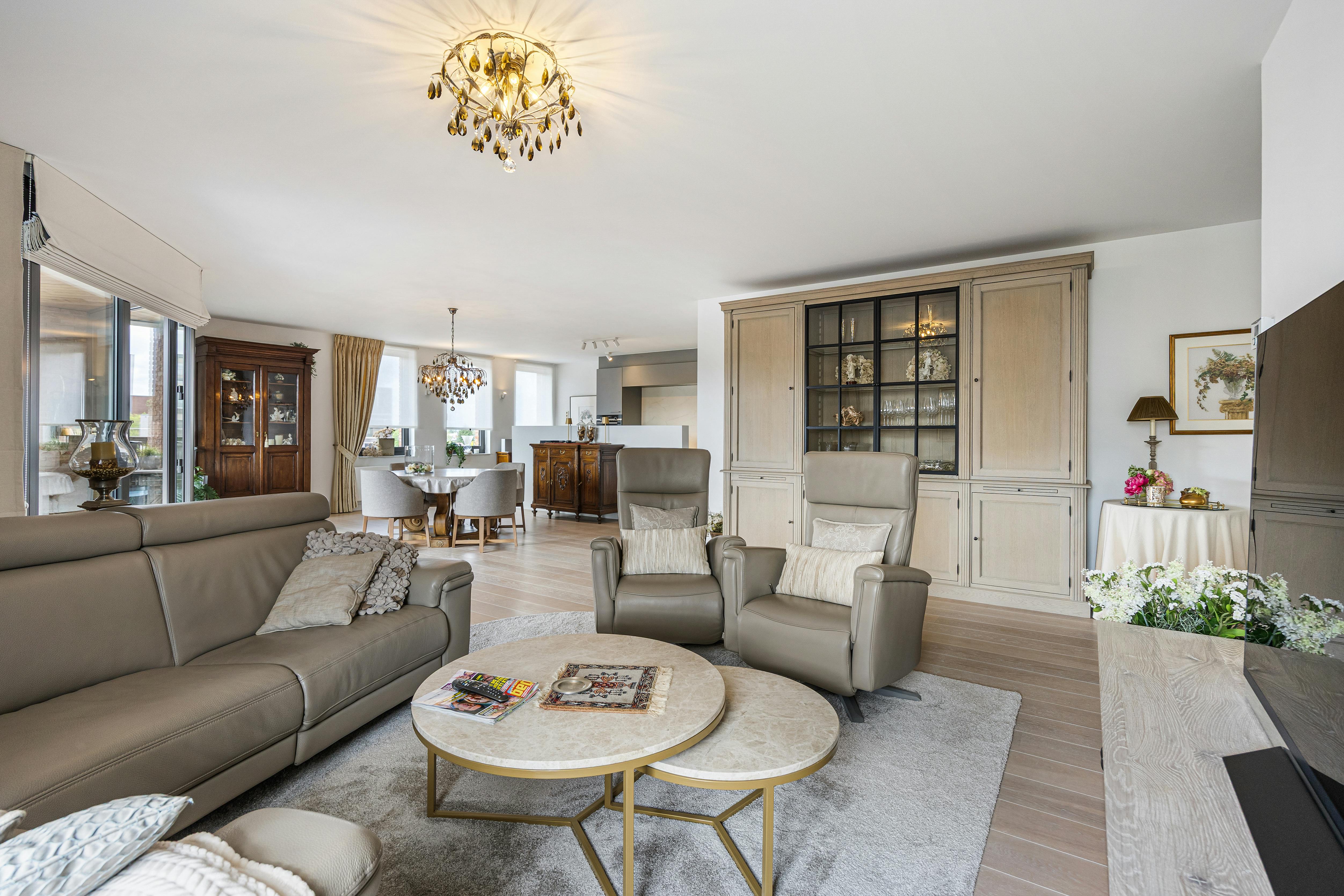 Exclusief hoekappartement aan het water met ruim zonneterras foto 9