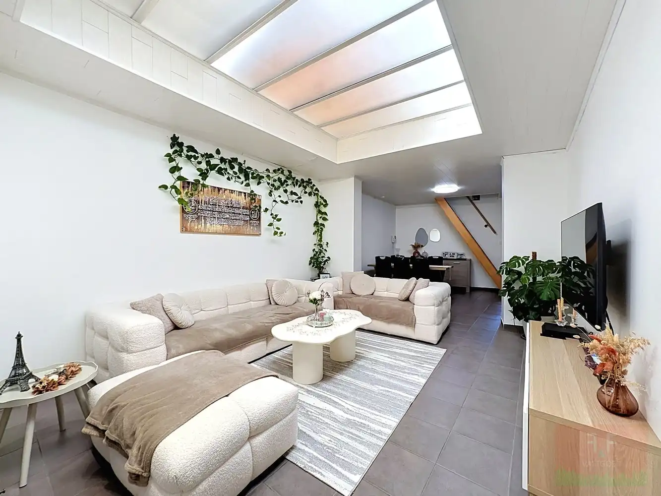 Energiezuinige moderne gezinswoning met garage, 3 slaapkamers, 2 badkamers en stadstuin foto 2
