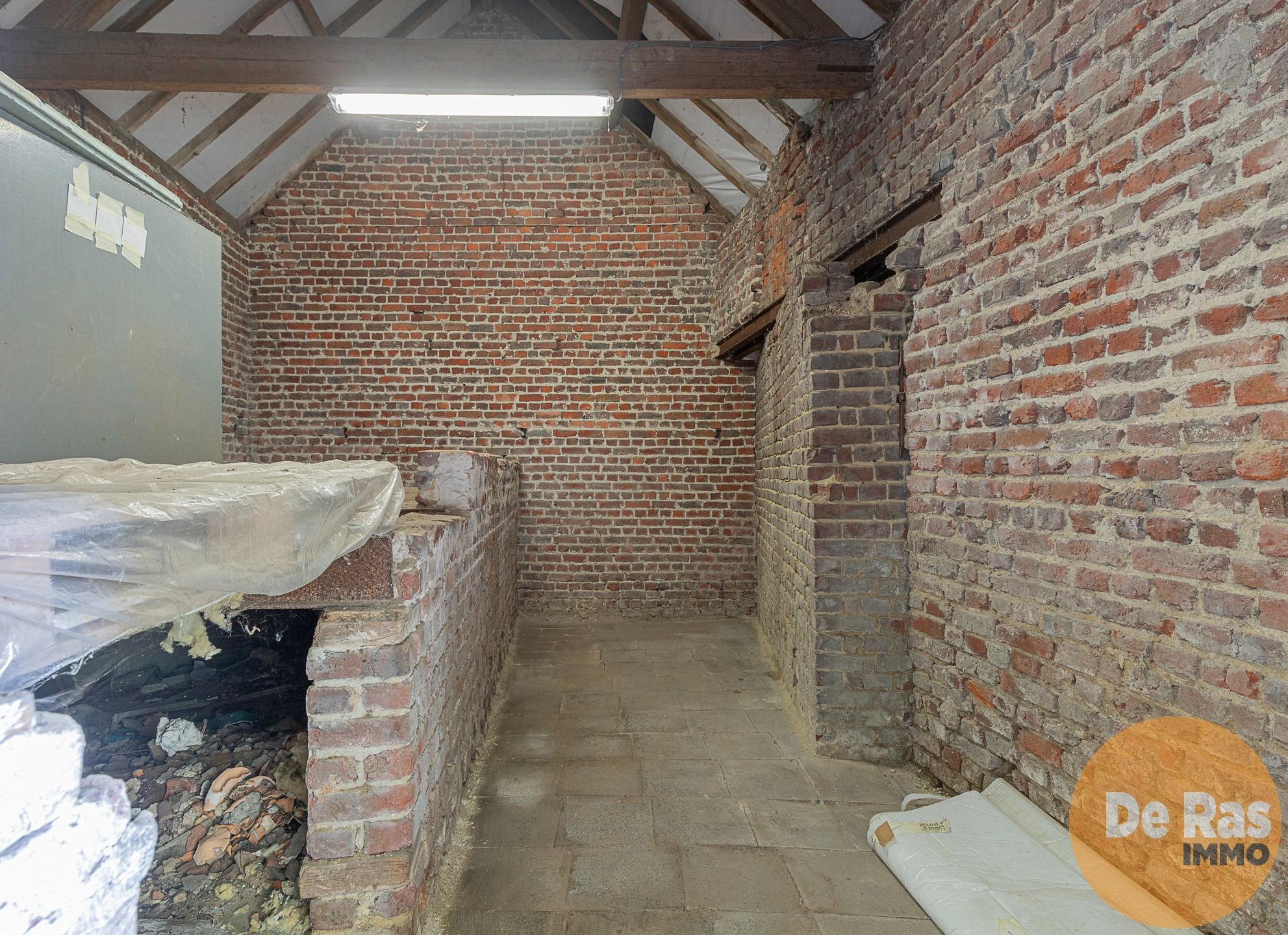 LEDE - Verzorgde, te renoveren woning op een goeie ligging foto 12