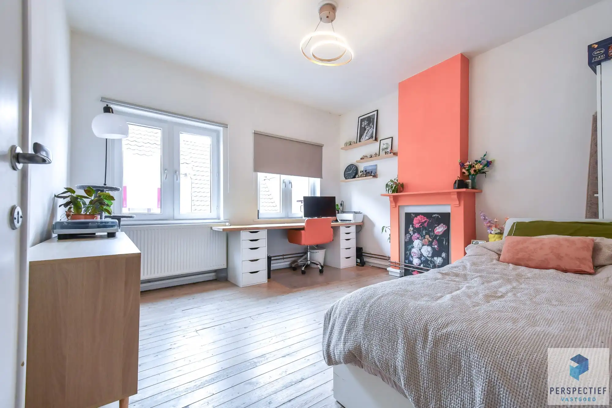 Mooie INSTAPKLARE stadswoning met 3 slpk en koer foto 13