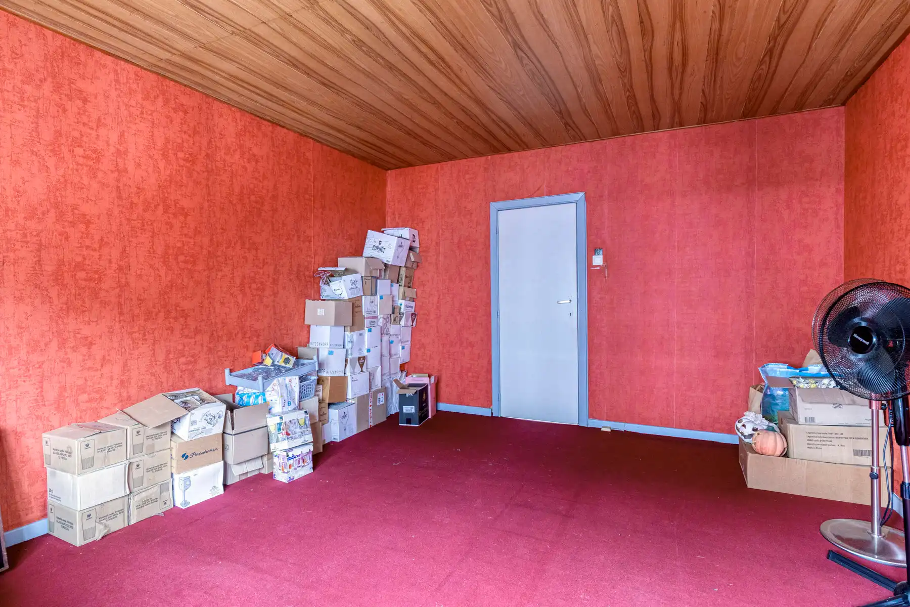 Woning met loods/grote garage en veel potentieel! foto 18