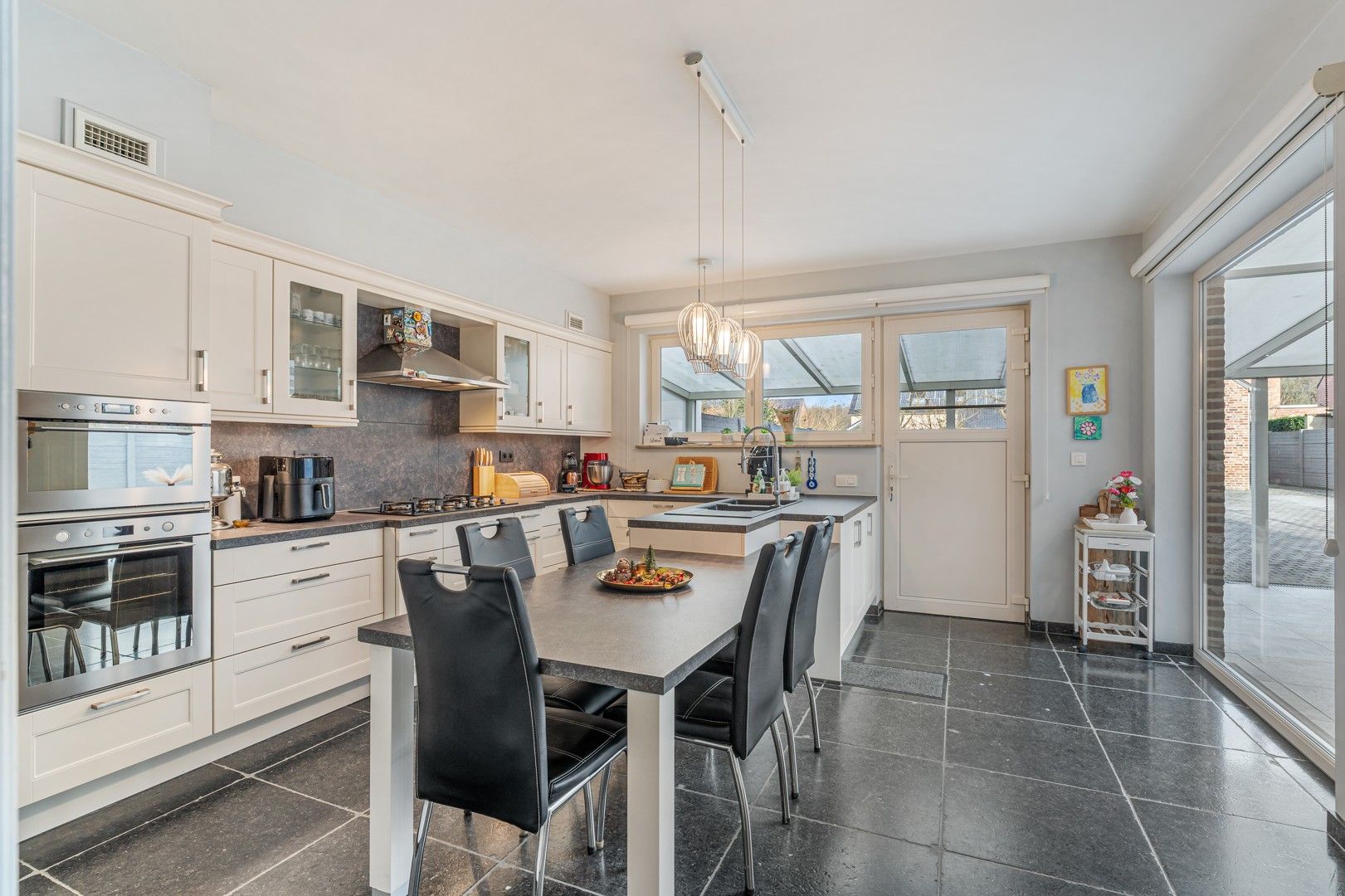 🏡 Instapklare halfopen bebouwing in landelijke stijl te koop in Houthalen-Helchteren (Binnenvaartstraat) foto 7