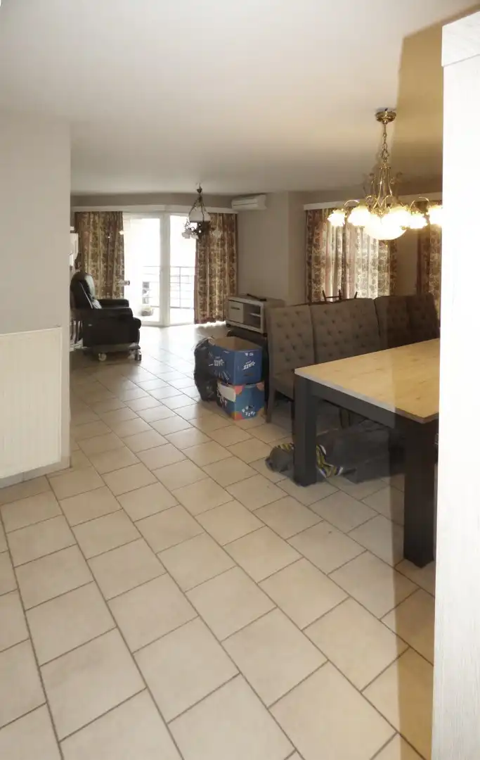 Appartement met 2 slaapkamers en groot terras in centrum Borgloon foto 3