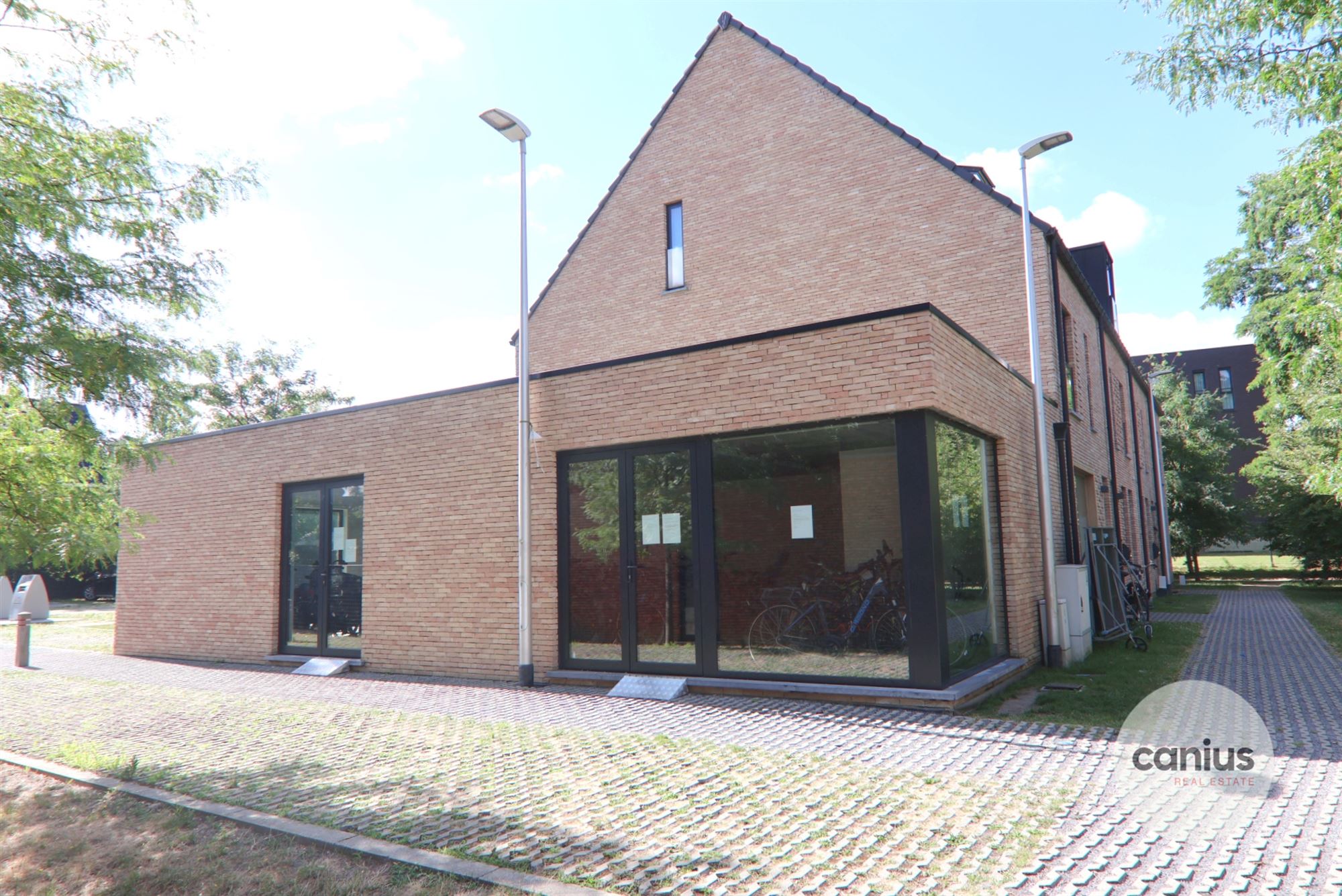 RUSTIG GELEGEN WONING MET 4 SLKS NABIJ HET STADSCENRUM foto 14