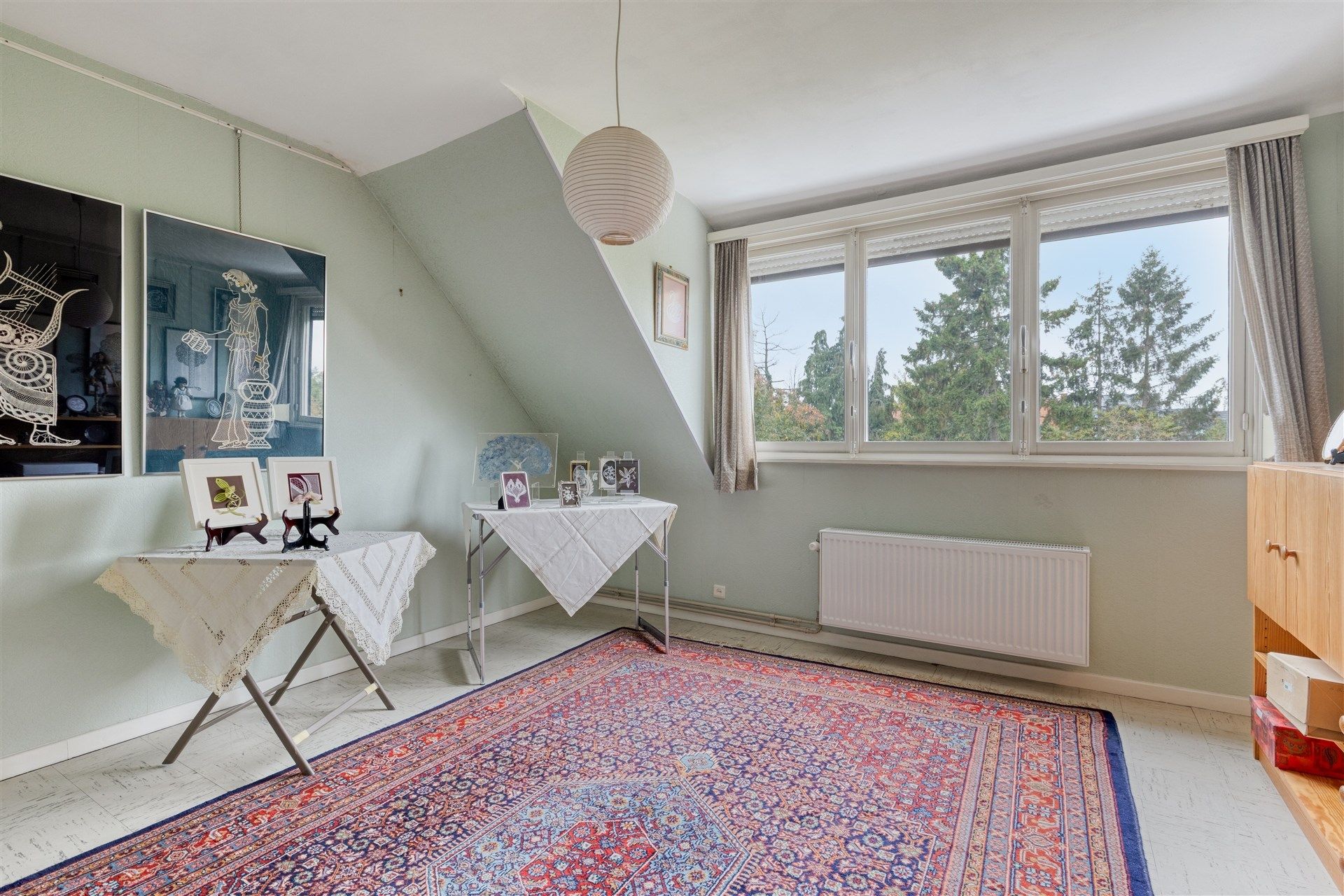 Ruime gezinswoning met 8 a 9 slaapkamers, een riante tuin en een prachtig uitzicht op weiland. foto 24