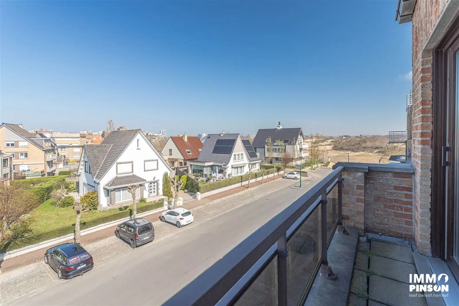 Ruim duplex appartement met berging en garage foto 6