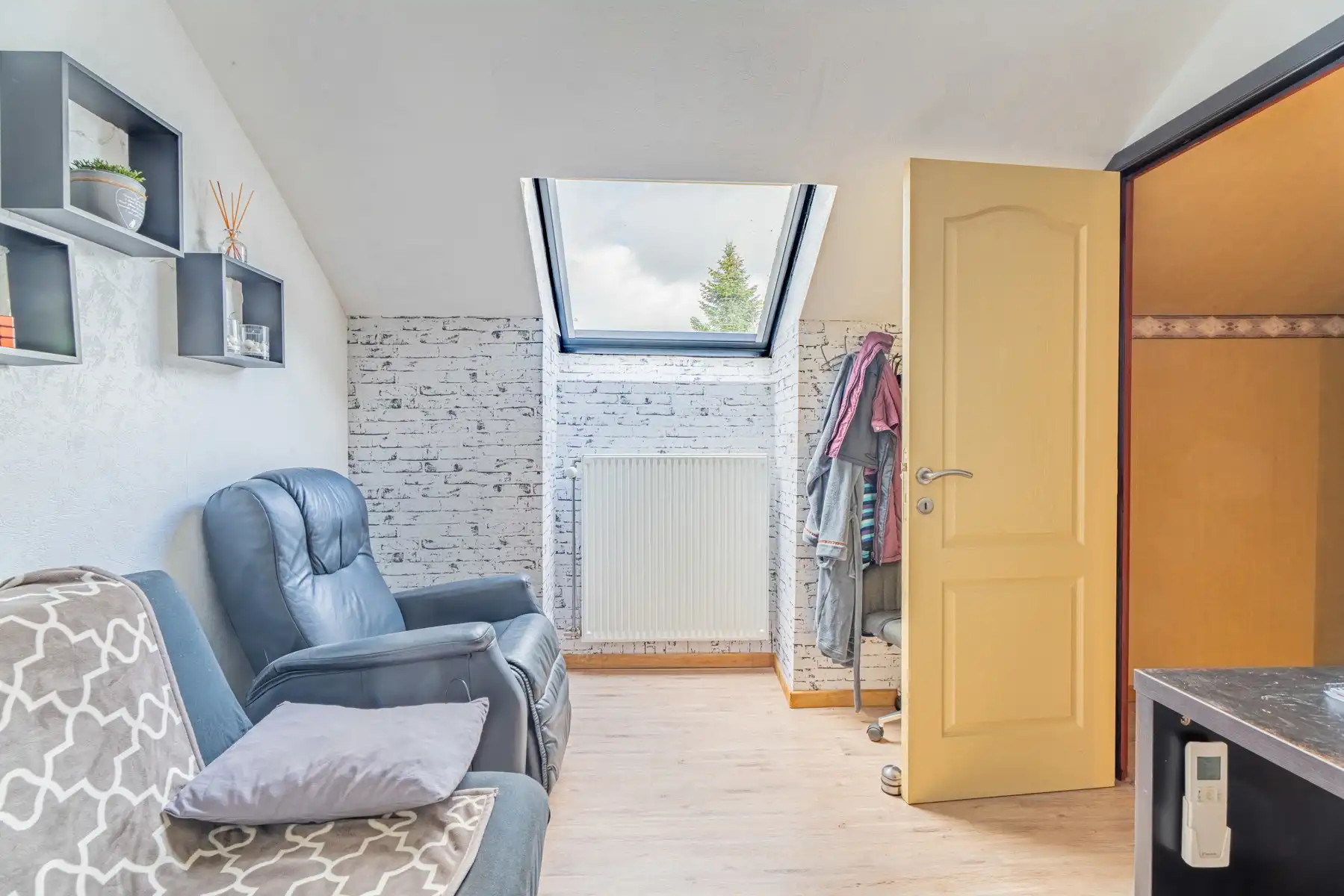 Ruime gezinswoning met 5 slaapkamers. foto 15