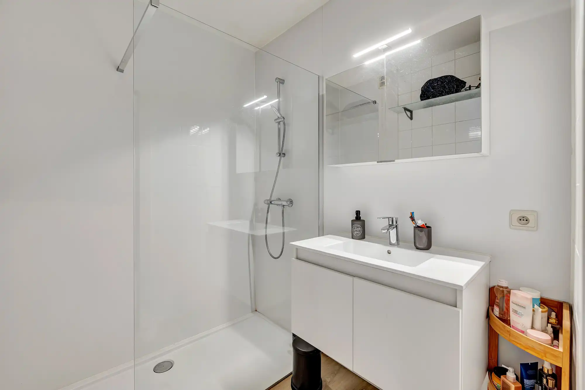 Opbrengsteigendom te koop in Vlezenbeek! foto 17