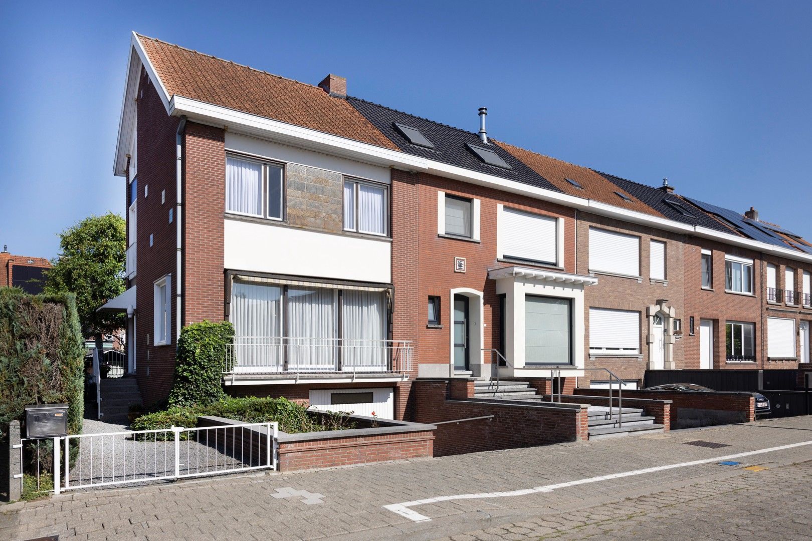 Zeer goed gelegen halfopenwoning met een ziel ... foto 1