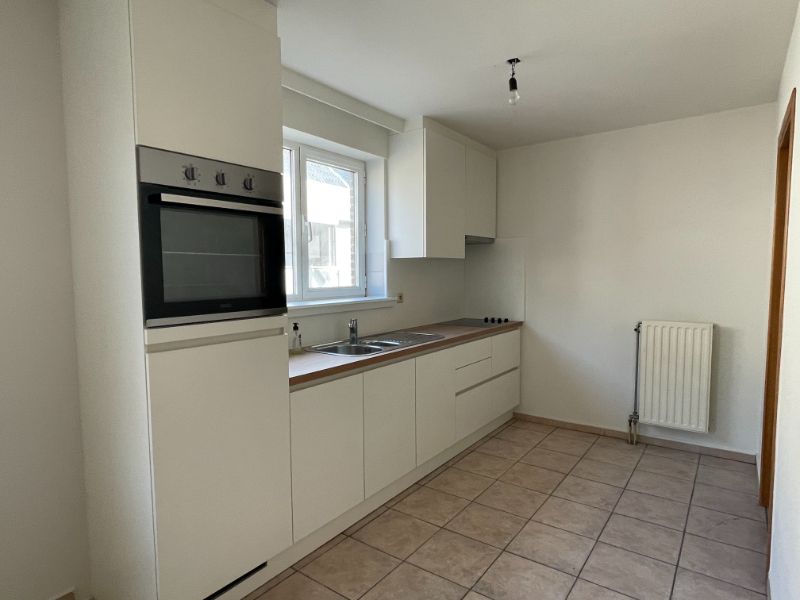 Instapklaar ruim appartement met 2 slaapkamers foto 5