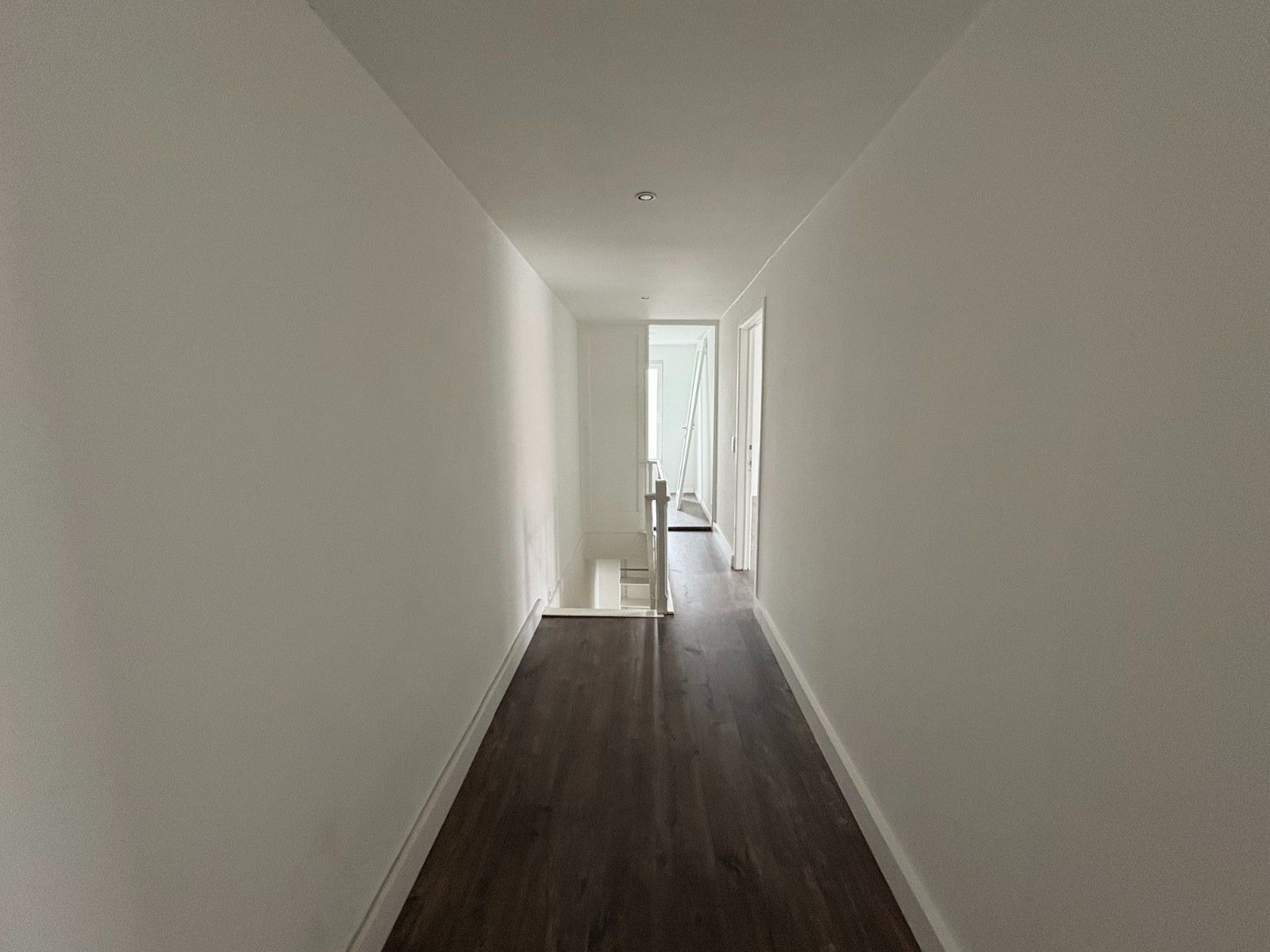 🏠 Vernieuwde gezinswoning met handelsgedeelte – renovatie 2022 foto 20