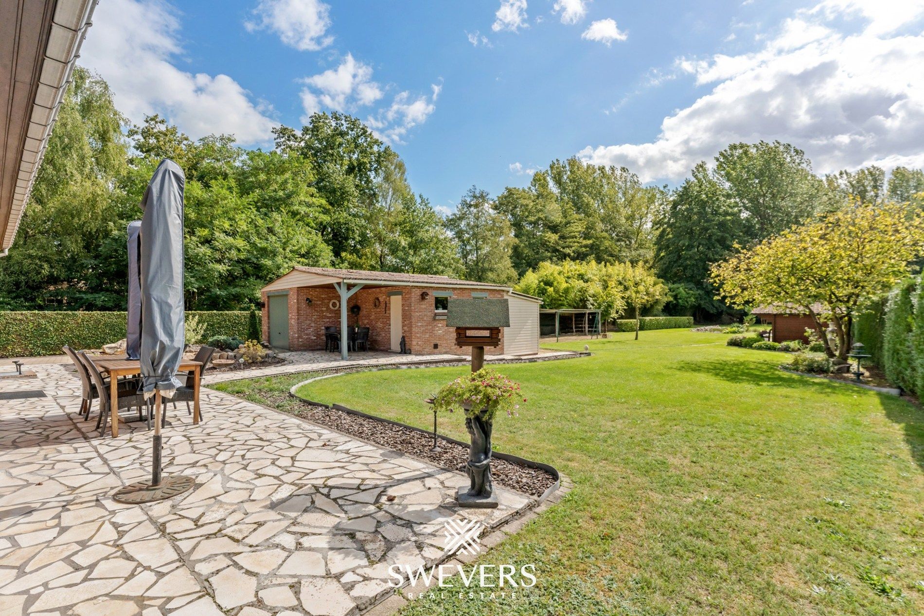 Verzorgde woning met 3 slaapkamers en rustig gelegen op zonnig perceel van 42a foto 28