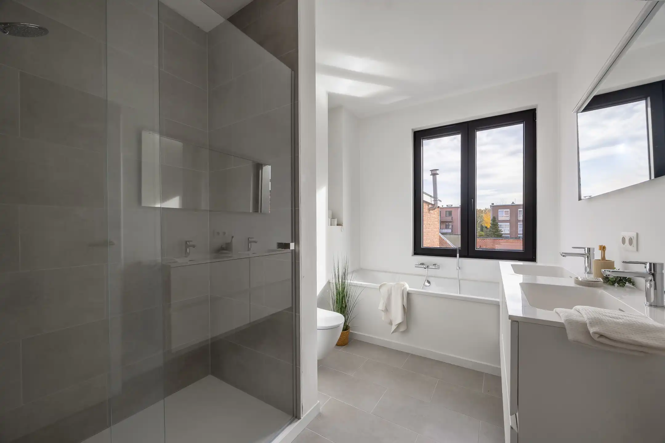 Charmant vernieuwde gezinswoning met zonnige tuin foto 16