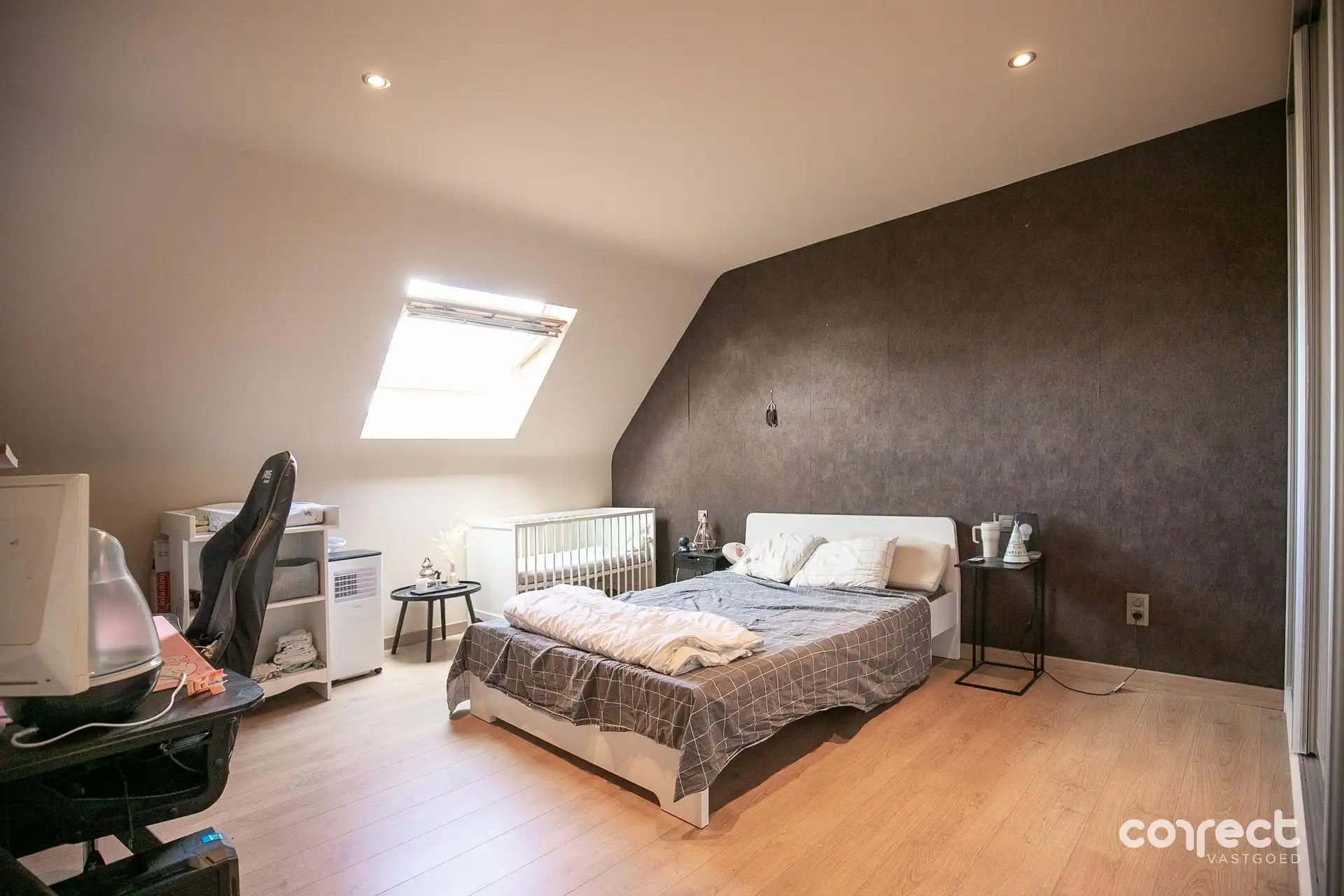 Rustig gelegen woning met 3 slaapkamers. foto 7