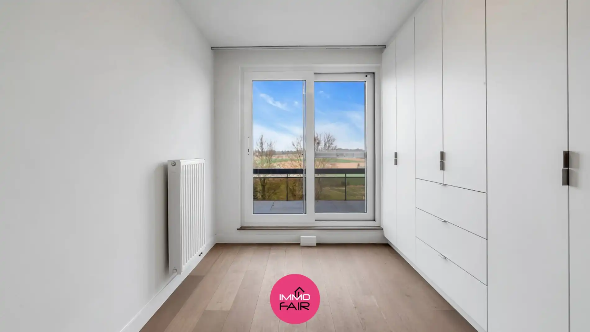Modern, instapklaar appartement met dubbel terras vlakbij Maastricht foto 6