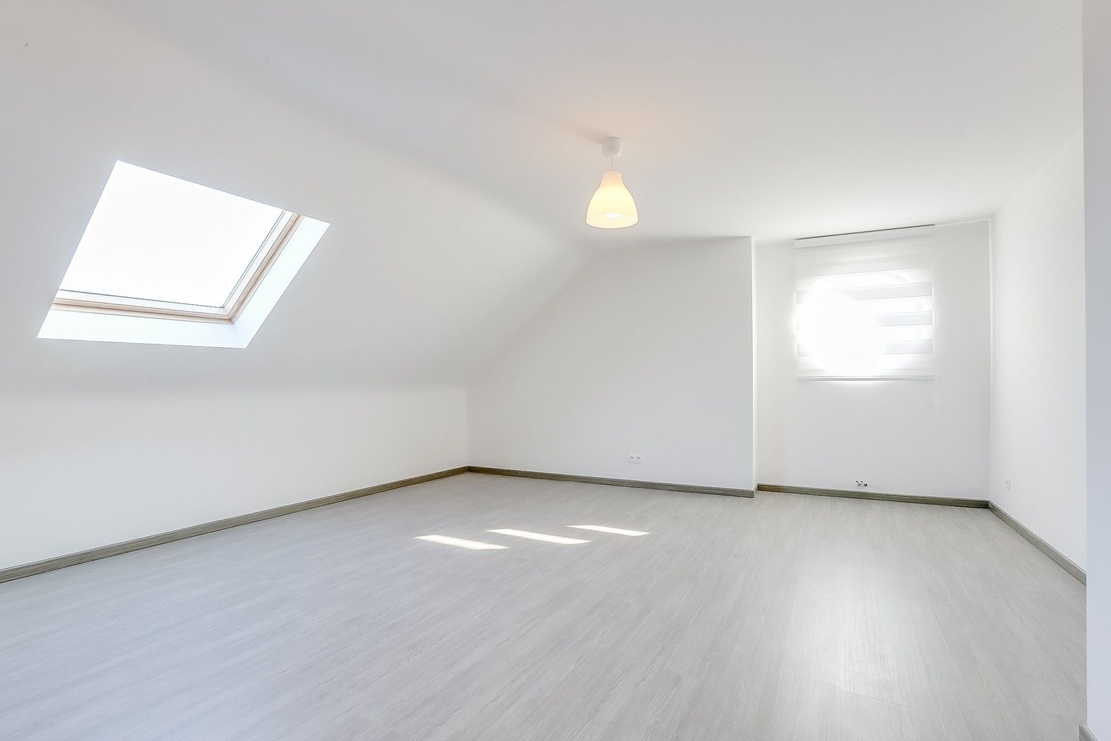 Moderne en ruime halfopen woning te Zele (EPC B) foto 16