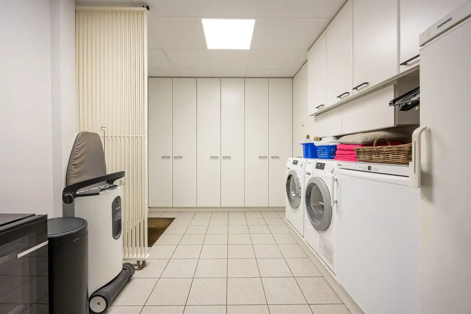 Stijlvolle villa met moderne uitbouw en zuidwest tuin. foto 13