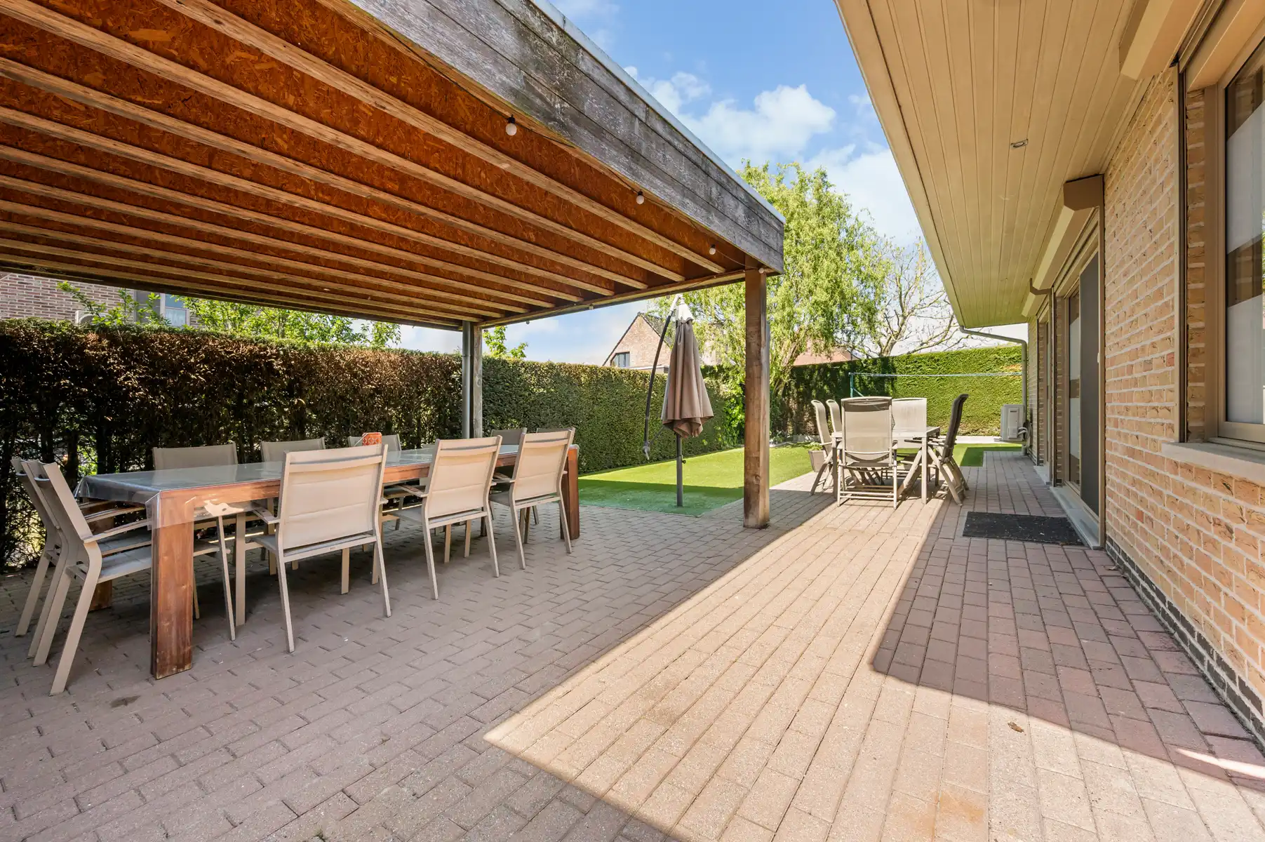 Open bebouwing met ruime oprit nabij centrum Berlare foto 17