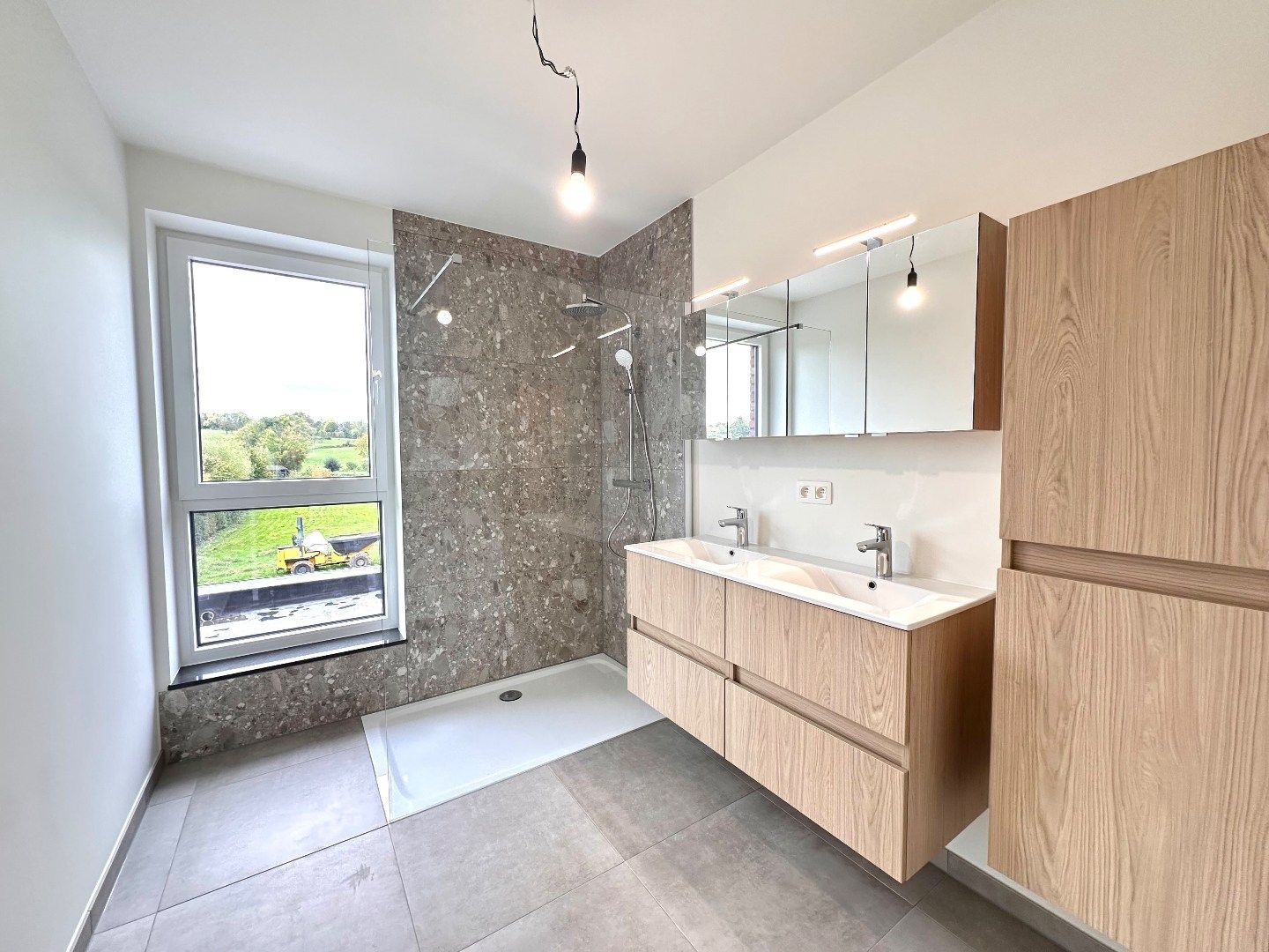 Te huur: prachtige nieuwbouwwoning in groene omgeving te Voeren foto 21