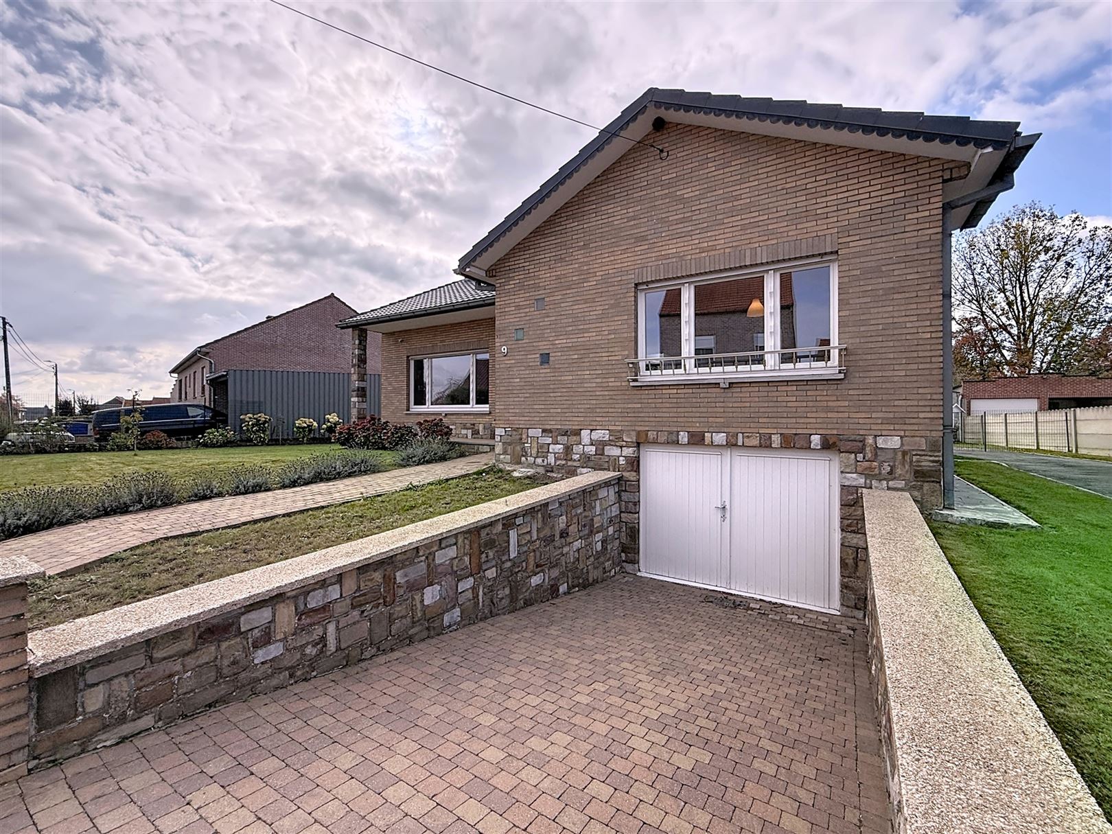 Open bebouwing, 3 slpks, tuin, terras, garage, 8a 67ca foto 32