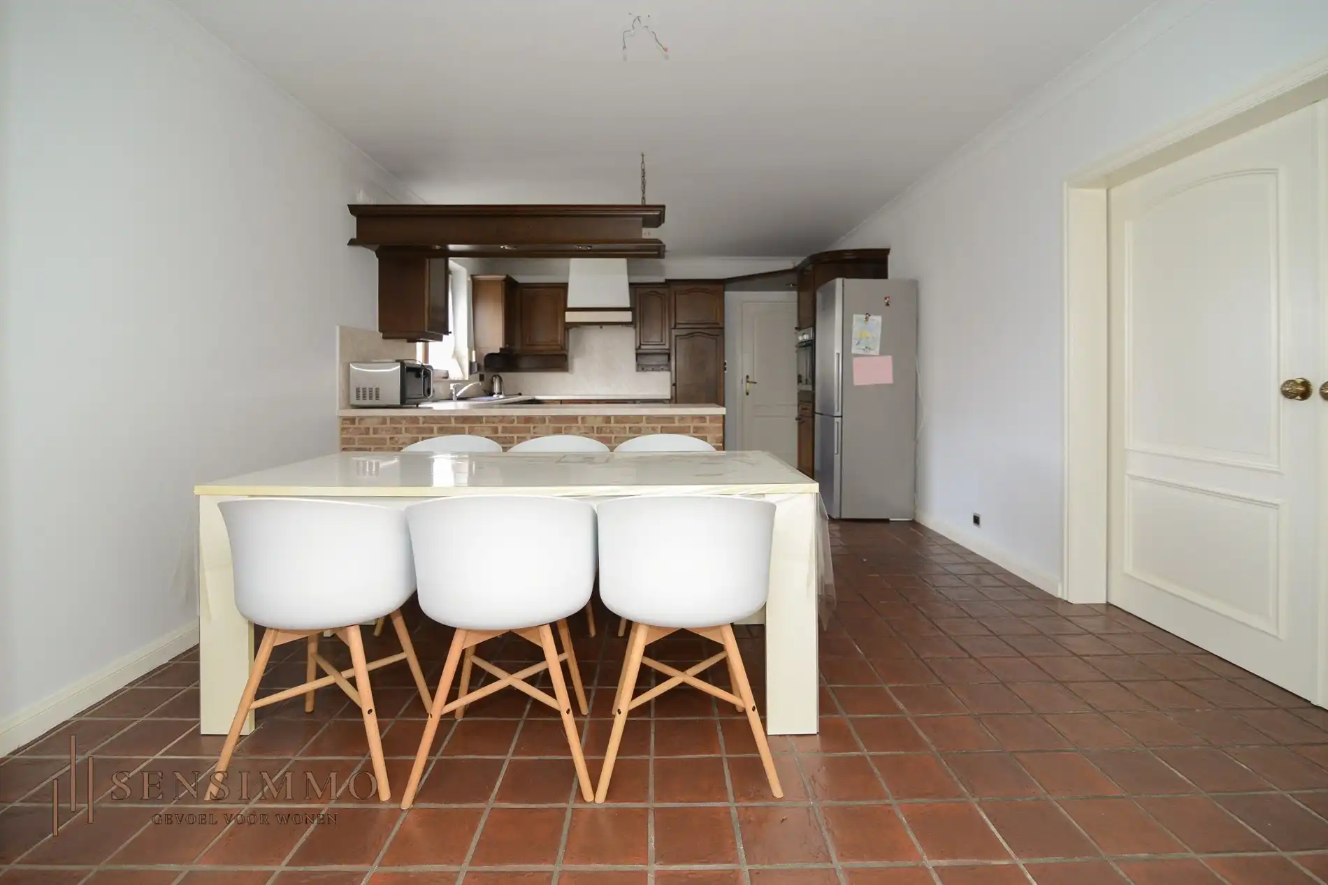 Ruime en energiezuinige woning met 4 slaapkamers op mooi perceel van 8a foto 8