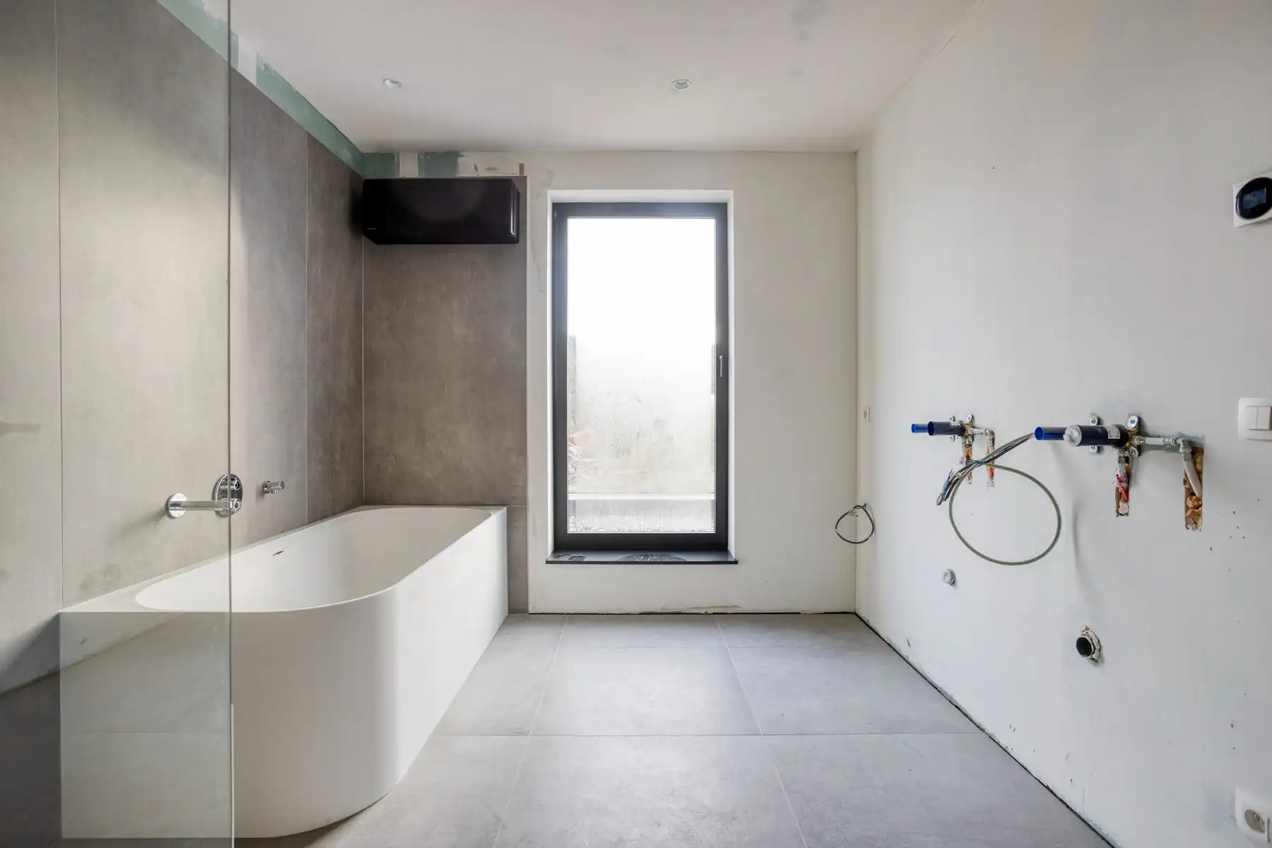 Moderne, af te werken woning op een perceel van 10a 58ca. foto 19