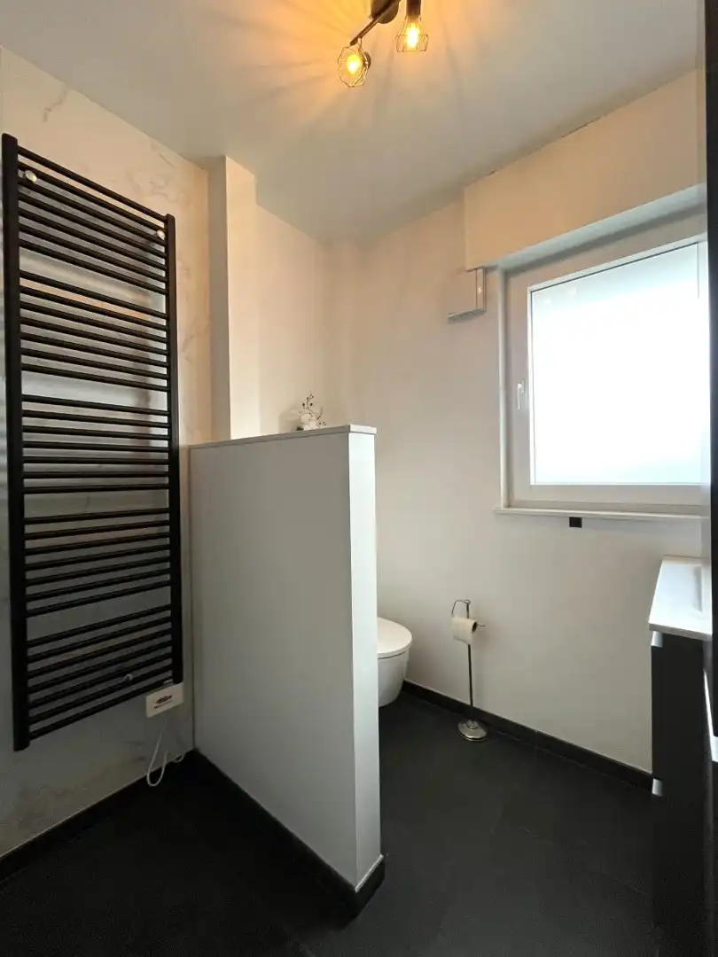 Moorslede - Ruime halfopen bebouwing in het centrum foto 8