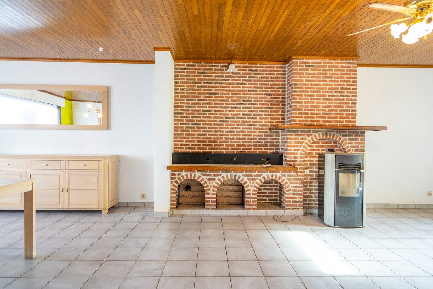 RUIME WONING MET UITWEG foto 4