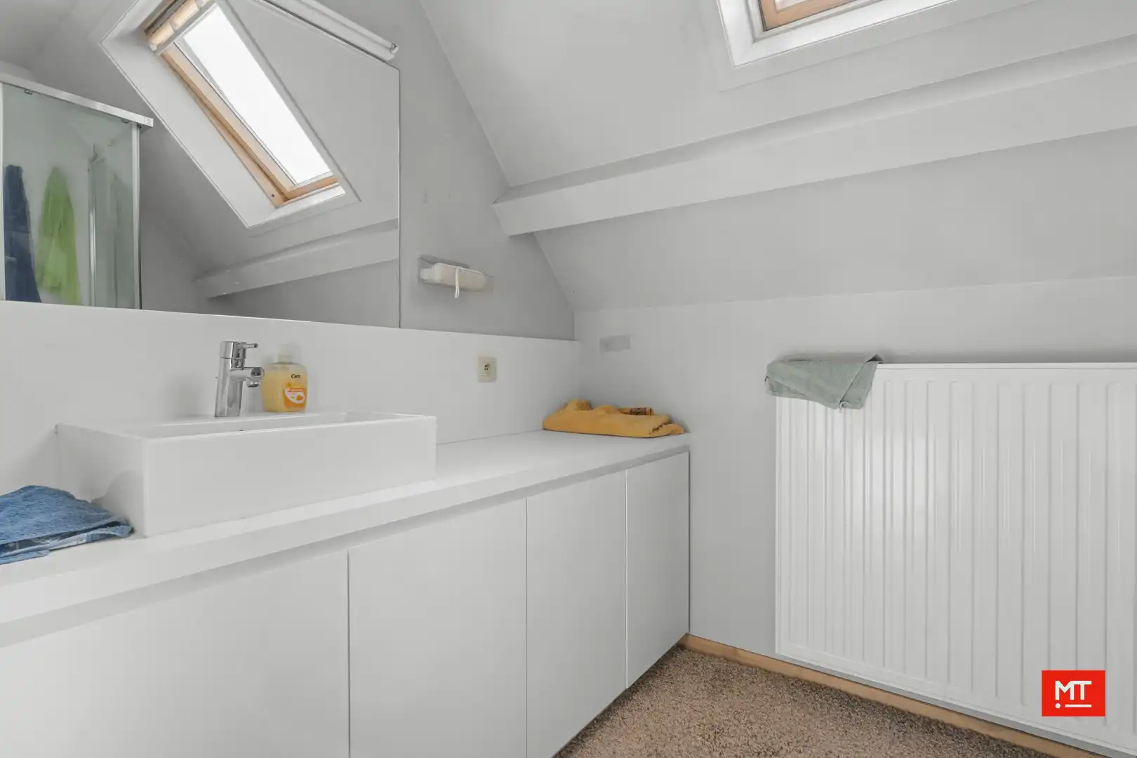 Opbrengsteigendom bestaande uit handelsruimte en 2 appartementen in centrum Beselare foto 15