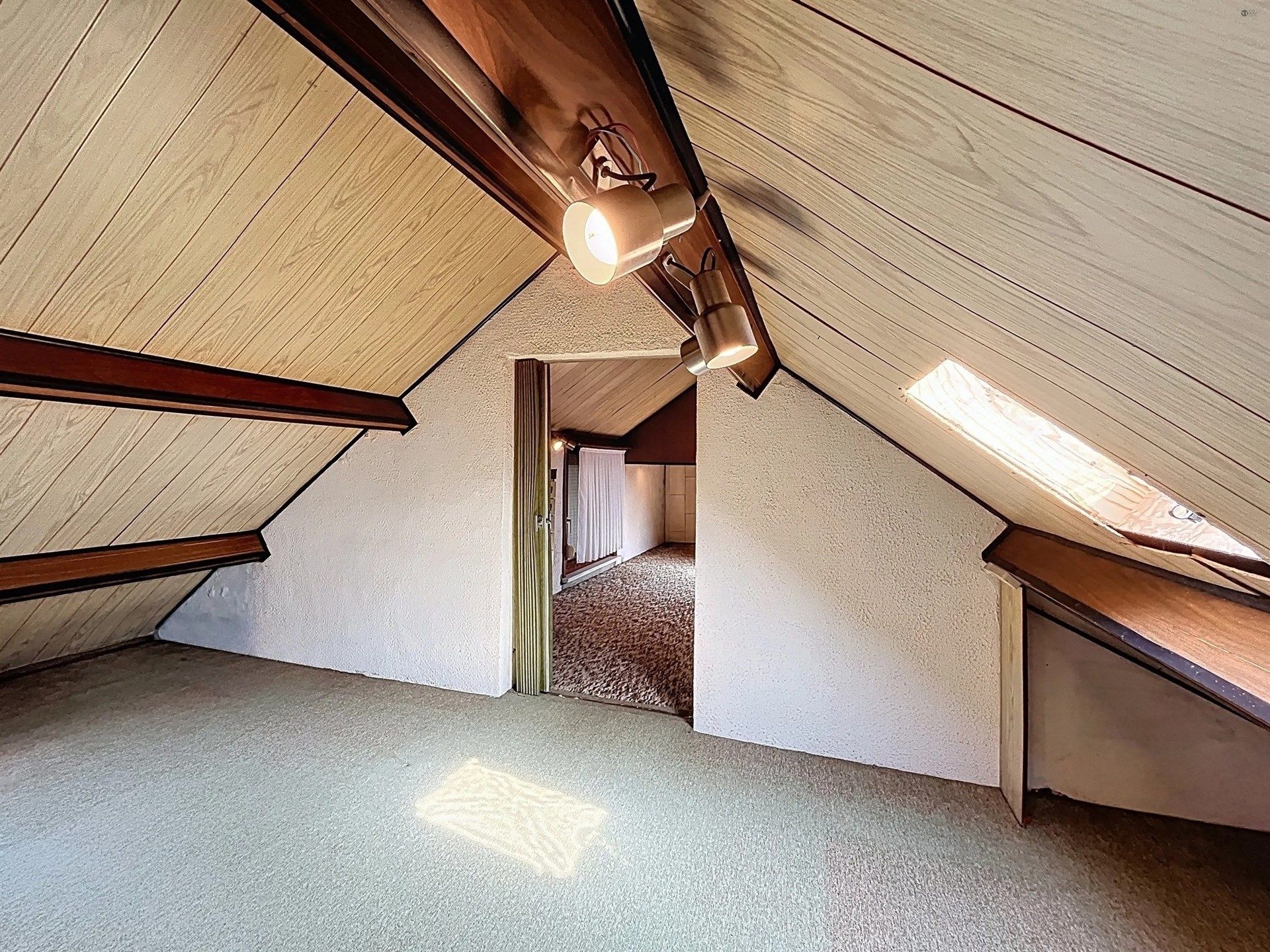 Ruime woning met garage op perceel van 512 m² foto 21