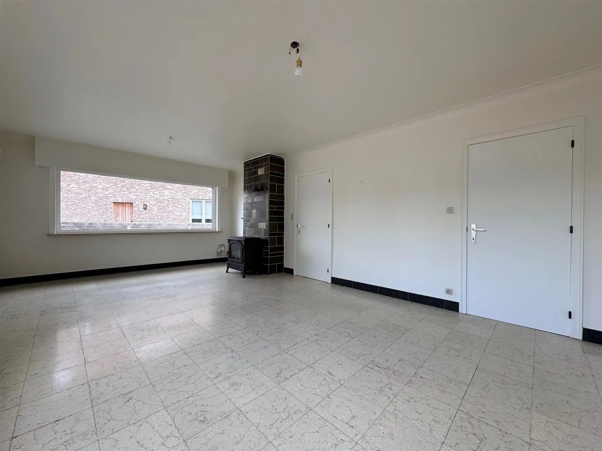 Gunstig gelegen woning met tuin en garage.  foto 6