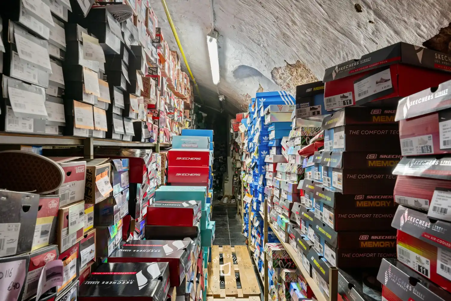 Karaktervol historisch pand te huur in hartje Aalst foto 18