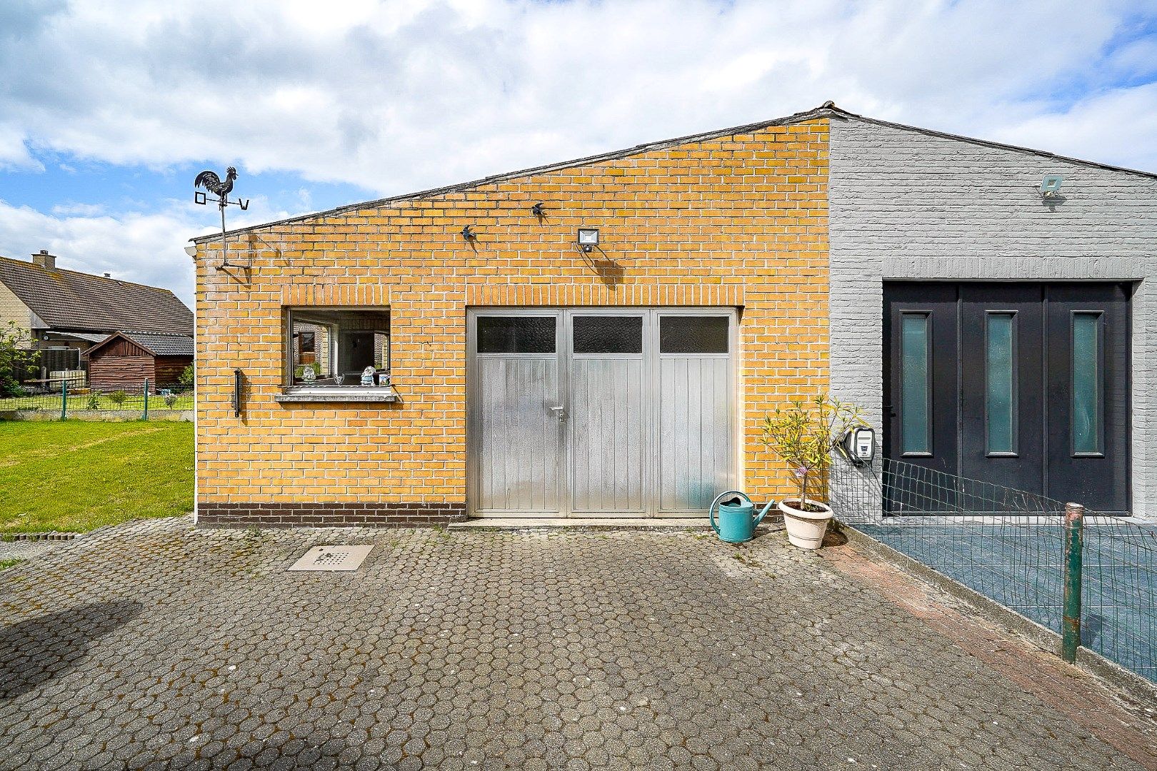 Ruime vrijstaande woning op een groot zonnig perceel!  foto 11