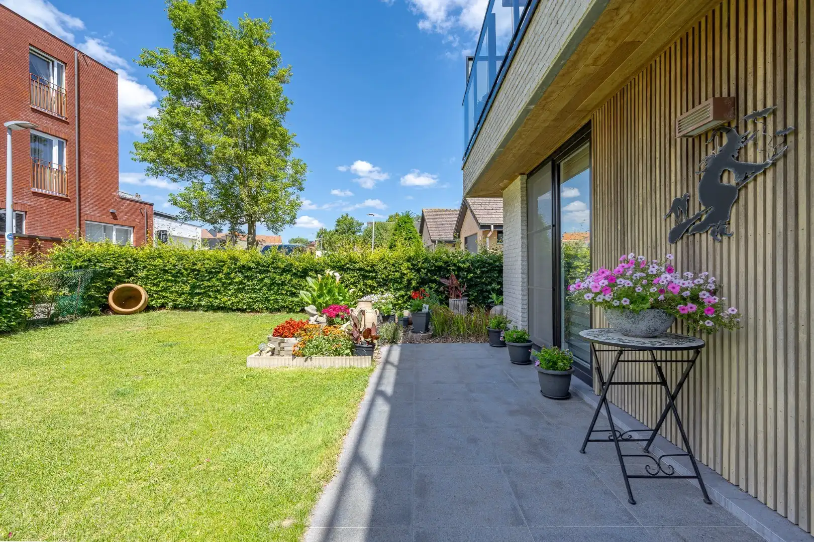 Ruim, lichtrijk gelijkvloers appartement met 3 slaapkamers, garage en zonnige tuin te Beselare foto 19