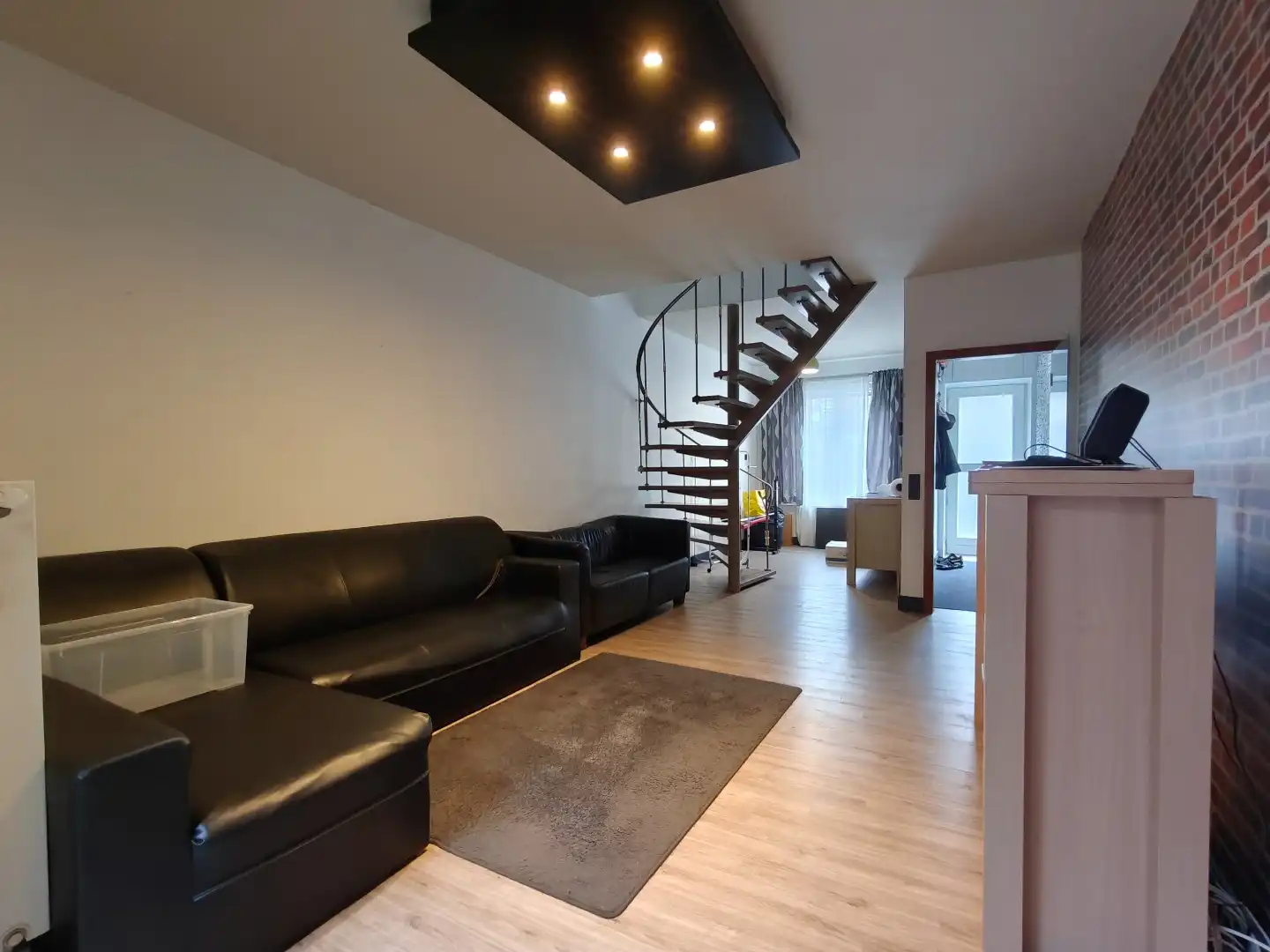 Woning met tuin en zonnepanelen te Lokeren foto 2