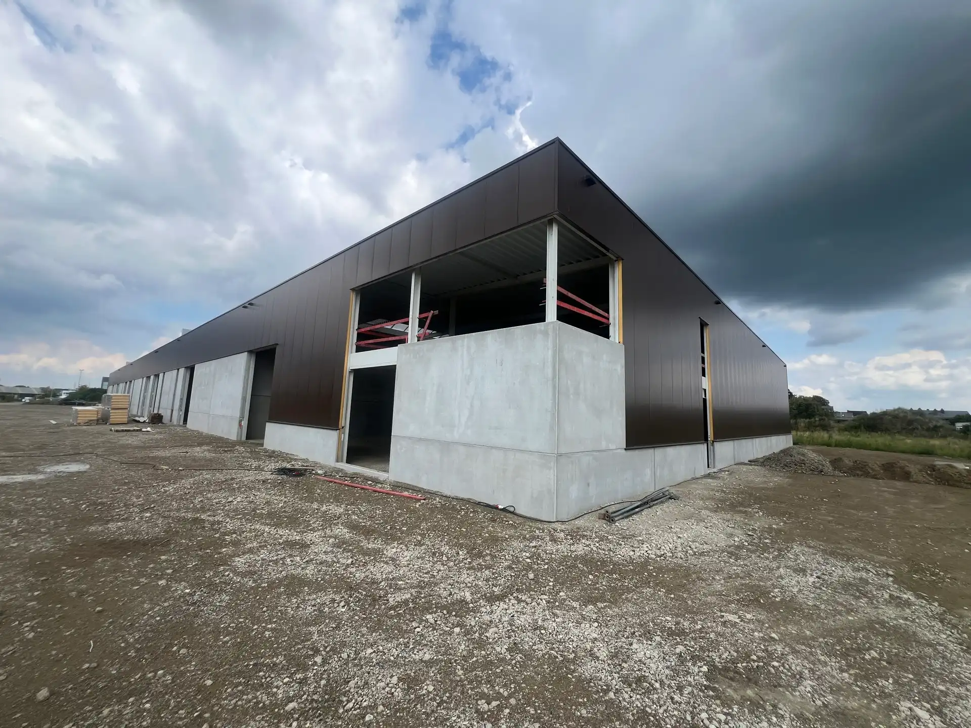 KMO-UNIT van 288M² - STADSBEEMD IN HALEN foto 4