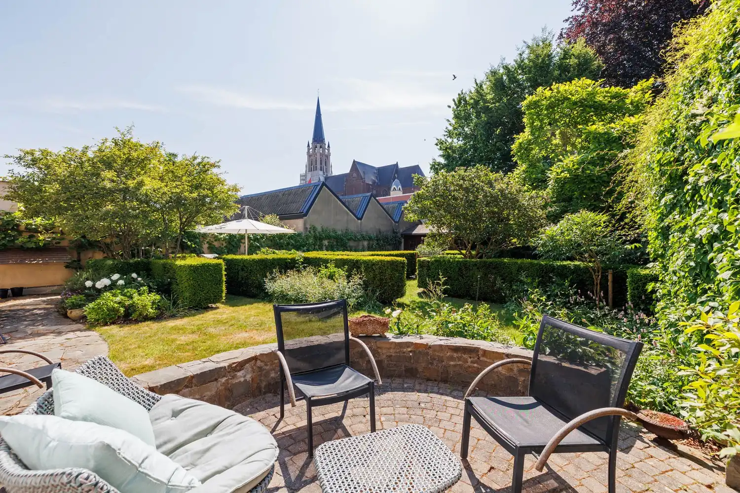 Monumentaal herenhuis (521 m²) met tuin & zwembad op toplocatie – optionele opbrengsteigendom foto 5