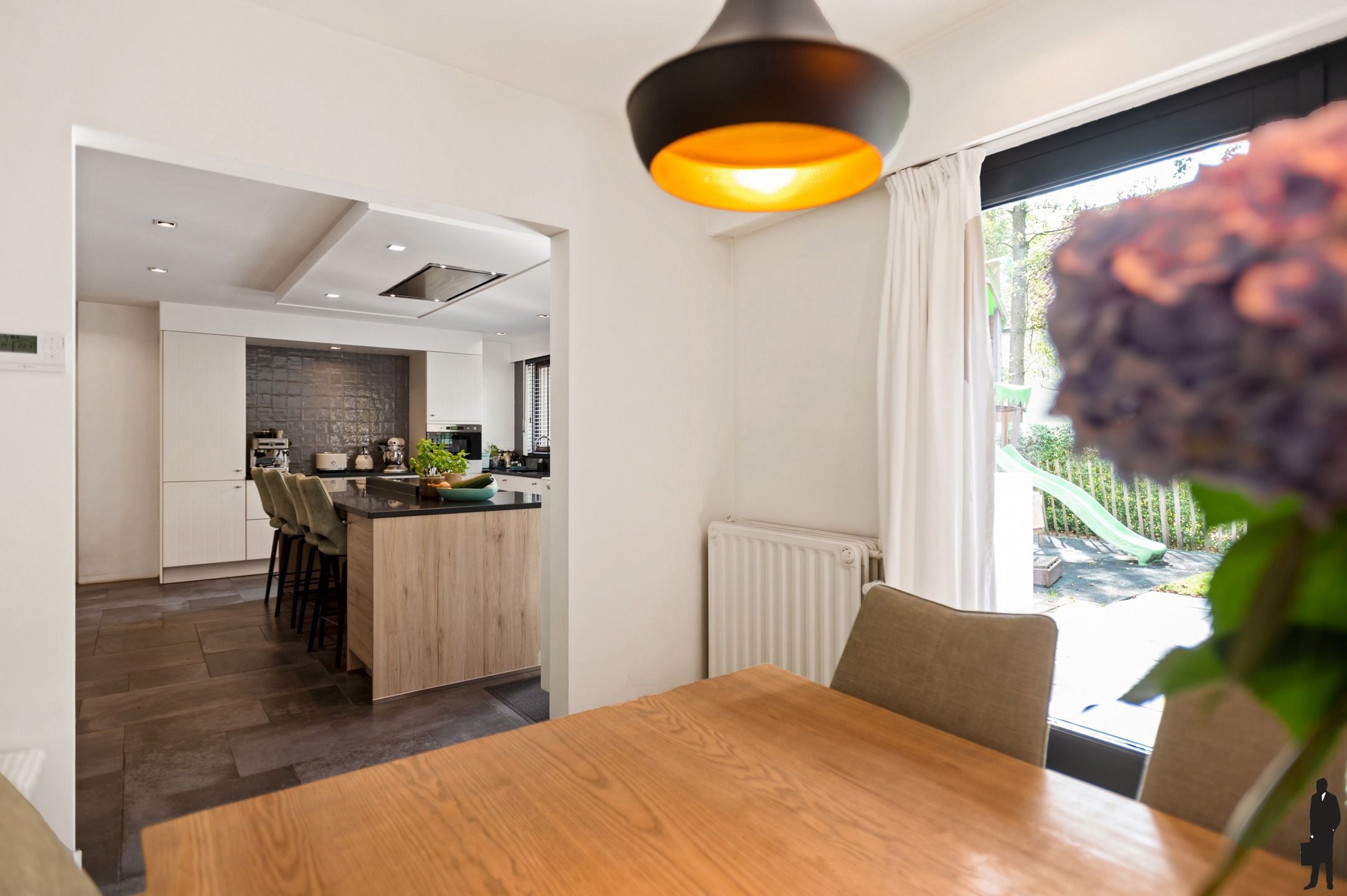 Stijlvolle gezinswoning op perceel van 2.165 m² in residentiële wijk Den Drijhoek foto 9
