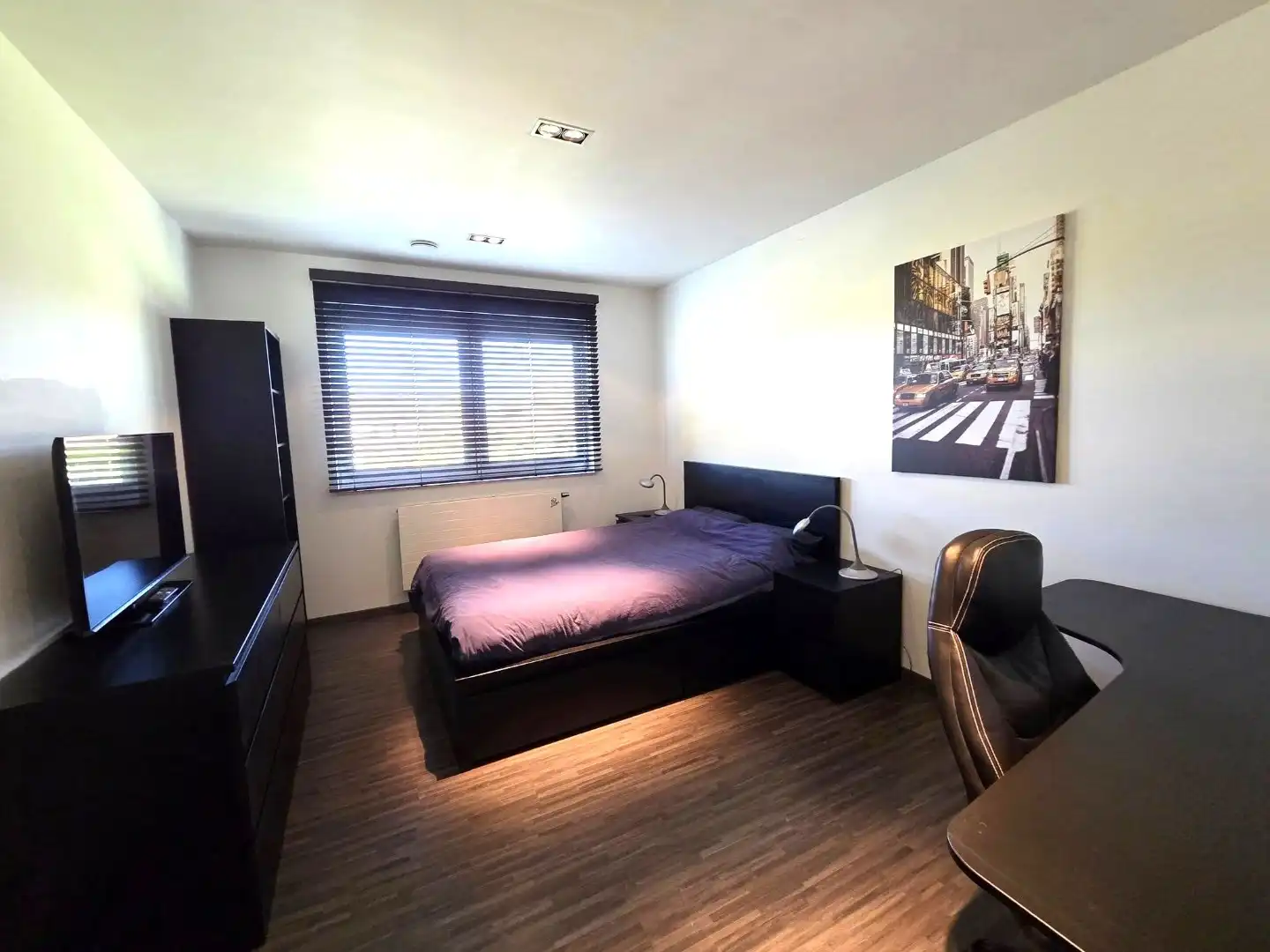 Schitterende villa op 17are 30ca, gelegen op bijna het einde van deze schitterende woonwijk. foto 14