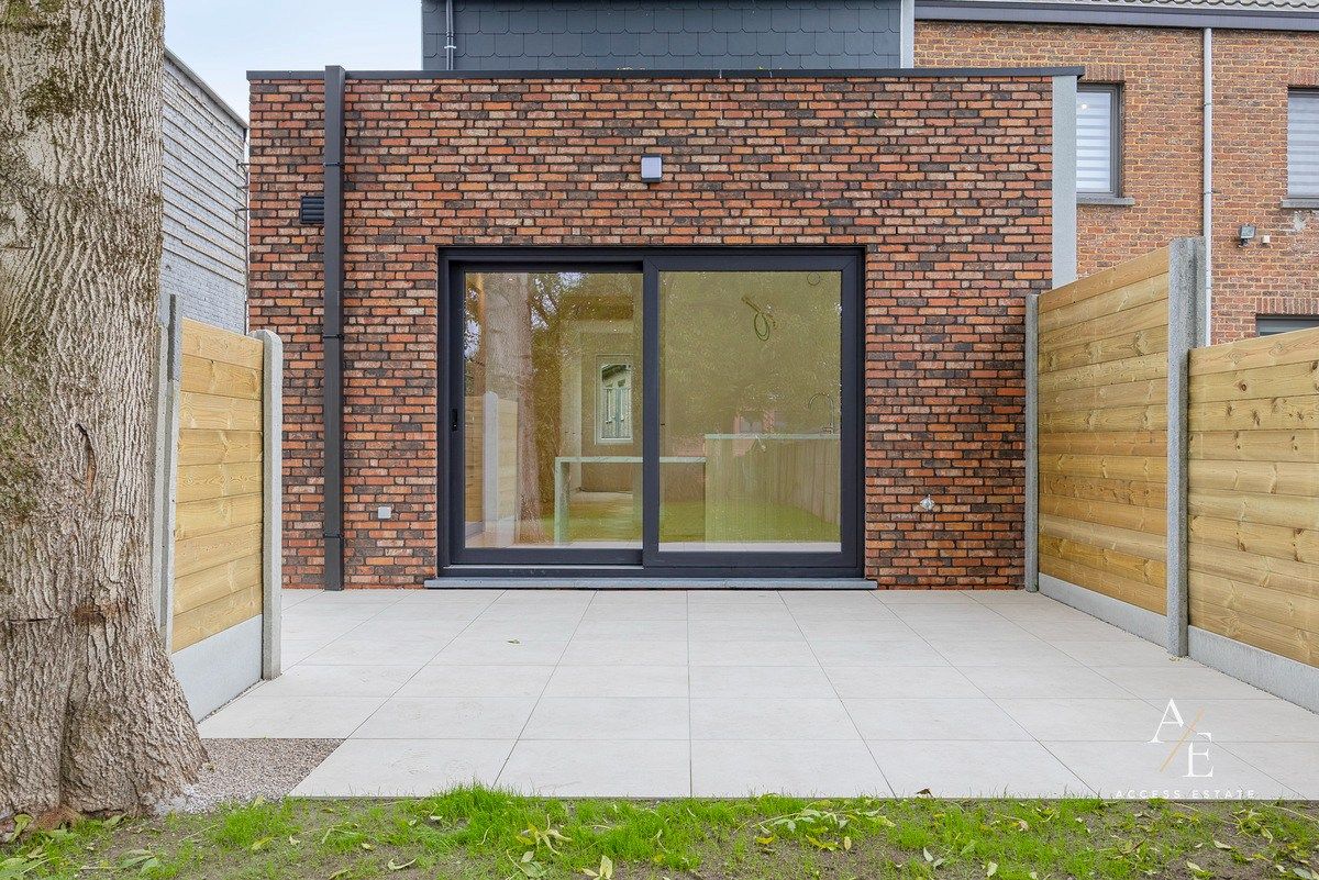 HELDERGEM - Totaal gerenoveerde gezinswoning in een rustige straat met een aangename tuin foto 13
