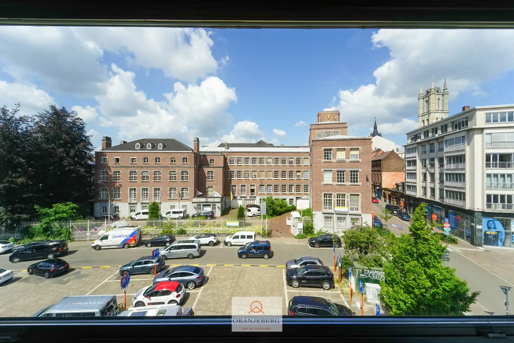 Instapklaar hoekkantoor met 5 ruimtes aan François Laurentplein foto 14