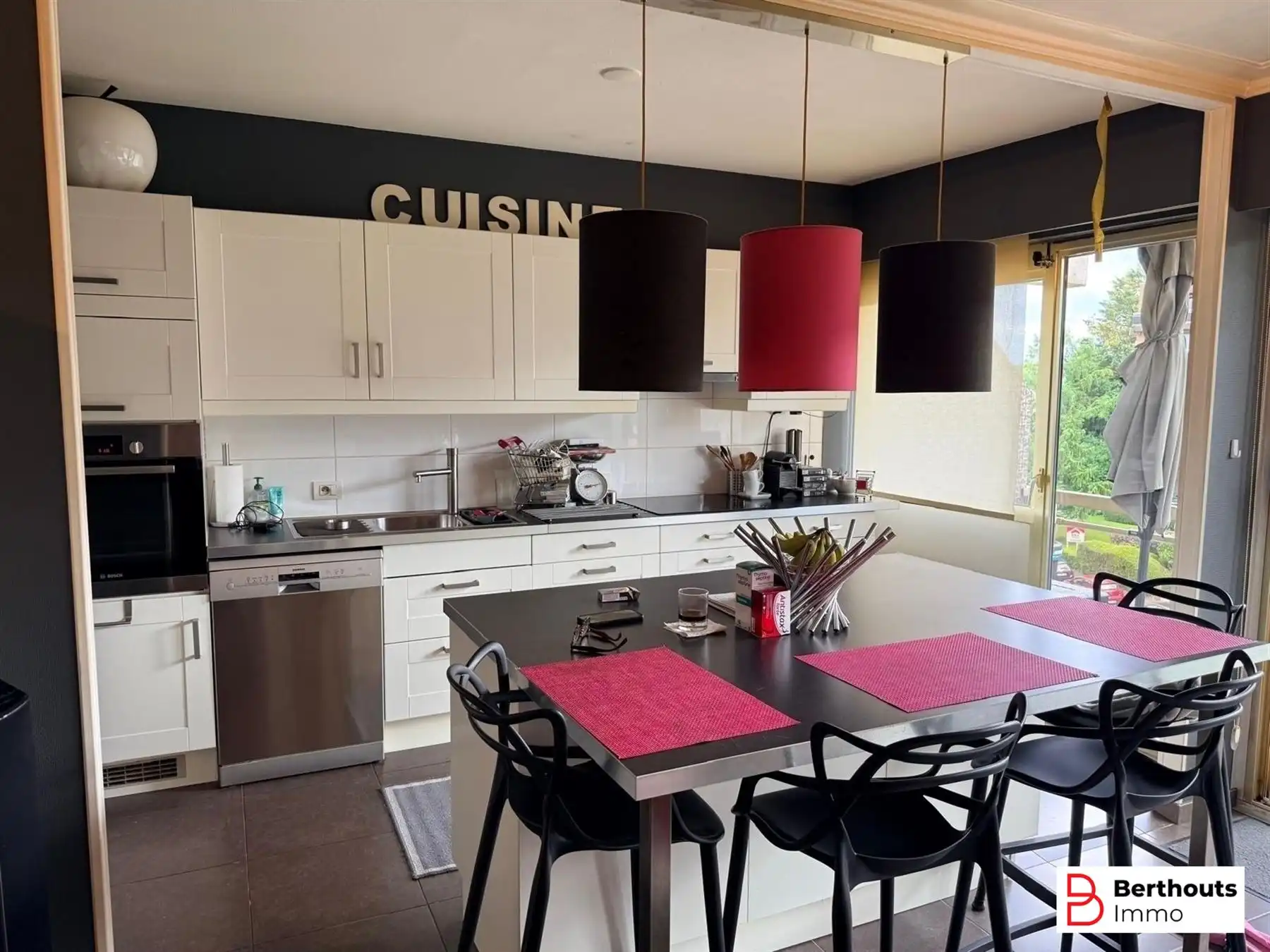 APPARTEMENT INCLUSIEF  ONDERGRONDSE STAANPLAATS foto 5