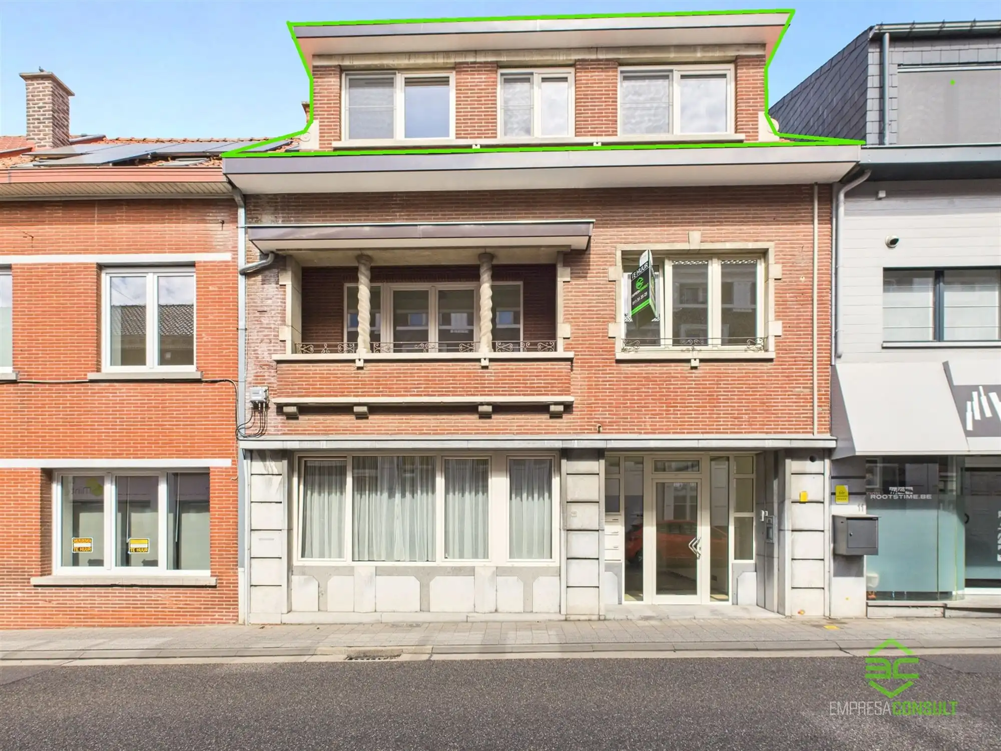 Instapklaar dakapp met 1 slpk in het centrum! foto 12