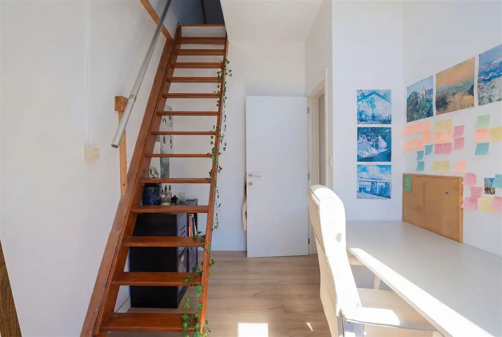 Instapklare woning met 3 ruime slaapkamers op toplocatie foto 7