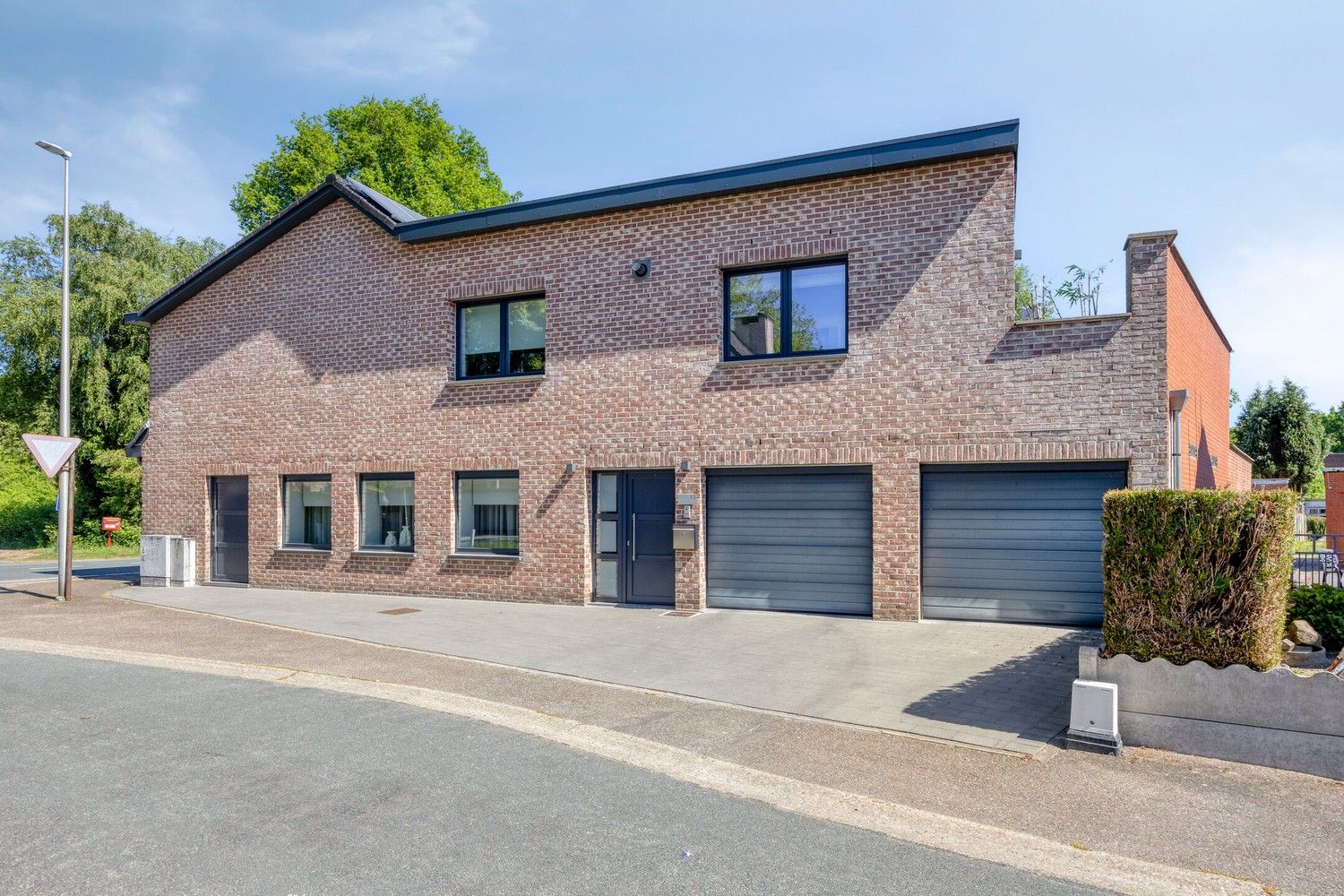 Ruim en instapklaar appartement met terras, garage en 3 slaapkamers in hartje As foto 27