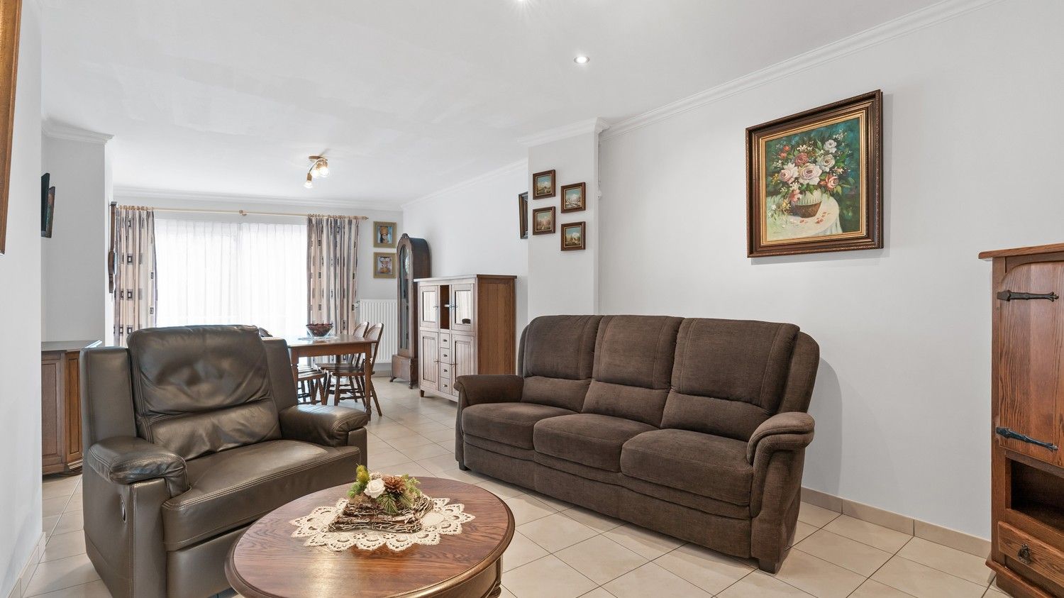 Instapklaar appartement met 1 ruime slaapkamer en kinderkamer in hartje Sint-Truiden foto 2