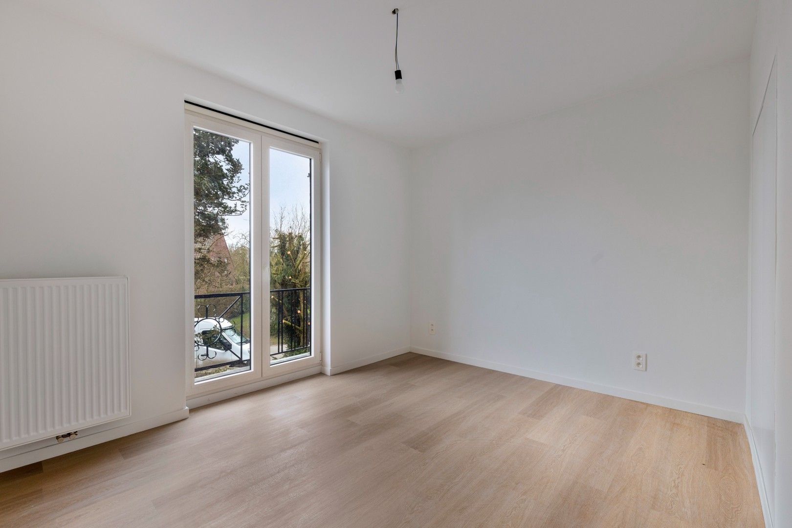 Instapklare, recent gerenoveerde woning op toplocatie in Laarne foto 11