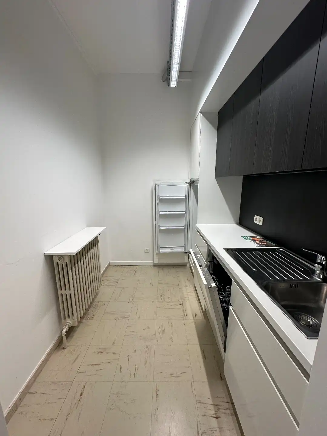 Instapklare kantoorruimte (+/- 100 m²) met 2 parkeerplaatsen, Torhout centrum foto 12