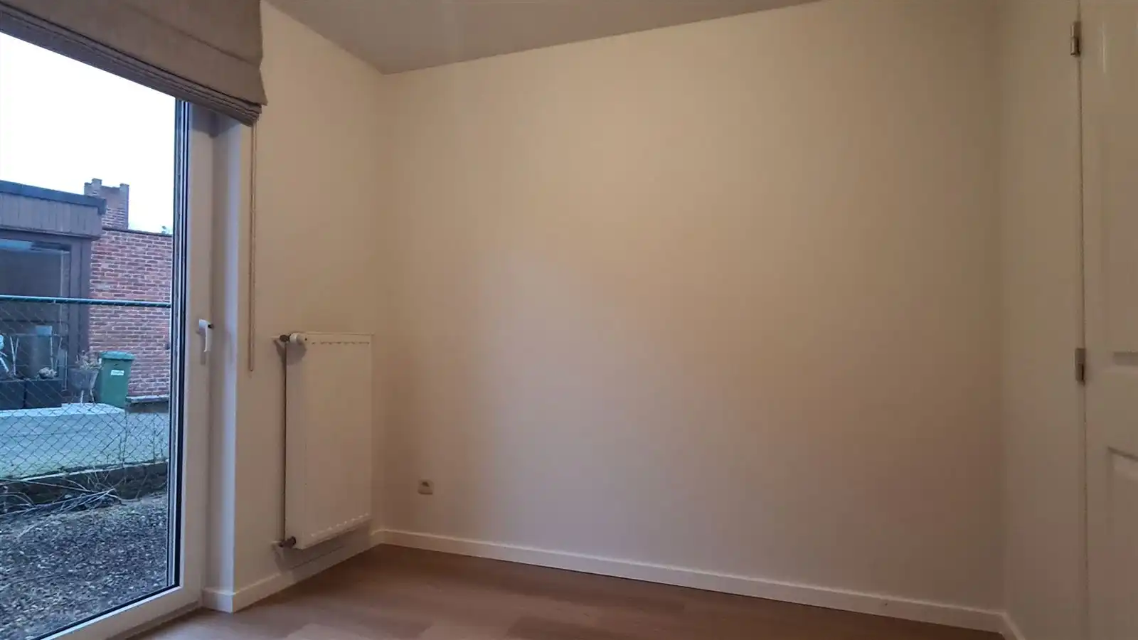 Ruim gerenoveerd tweeslaapkamerappartement in Bilzen foto 7