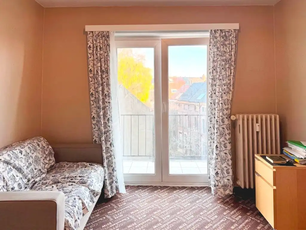 Licht en ruim twee slaapkamer appartement met gunstig energielabel foto 9